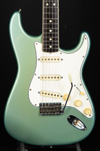 1965 Fender Stratocaster - Ice Blue Metallic Refin