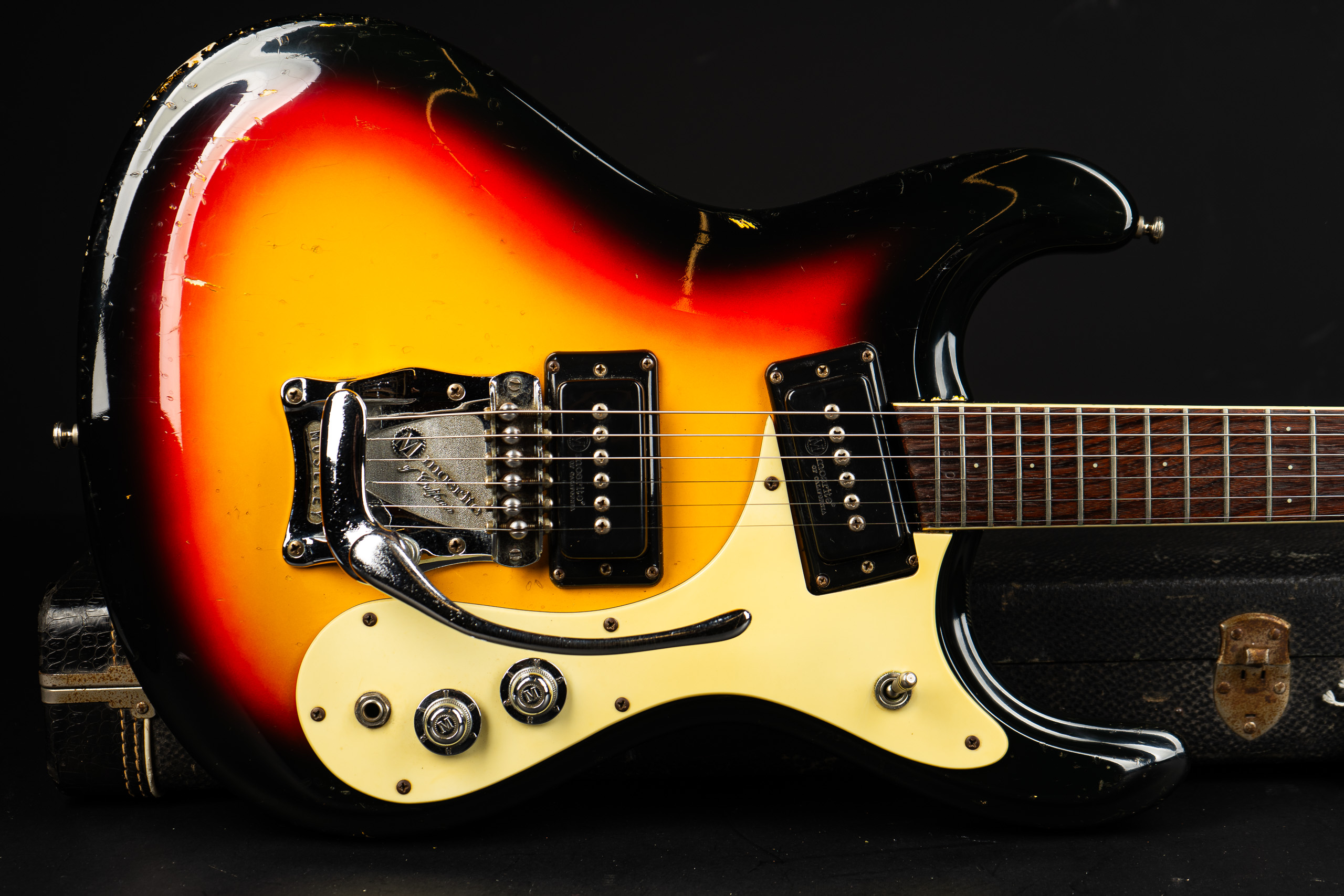 1966 Mosrite Ventures MK-I - Sunburst - GuitarPoint