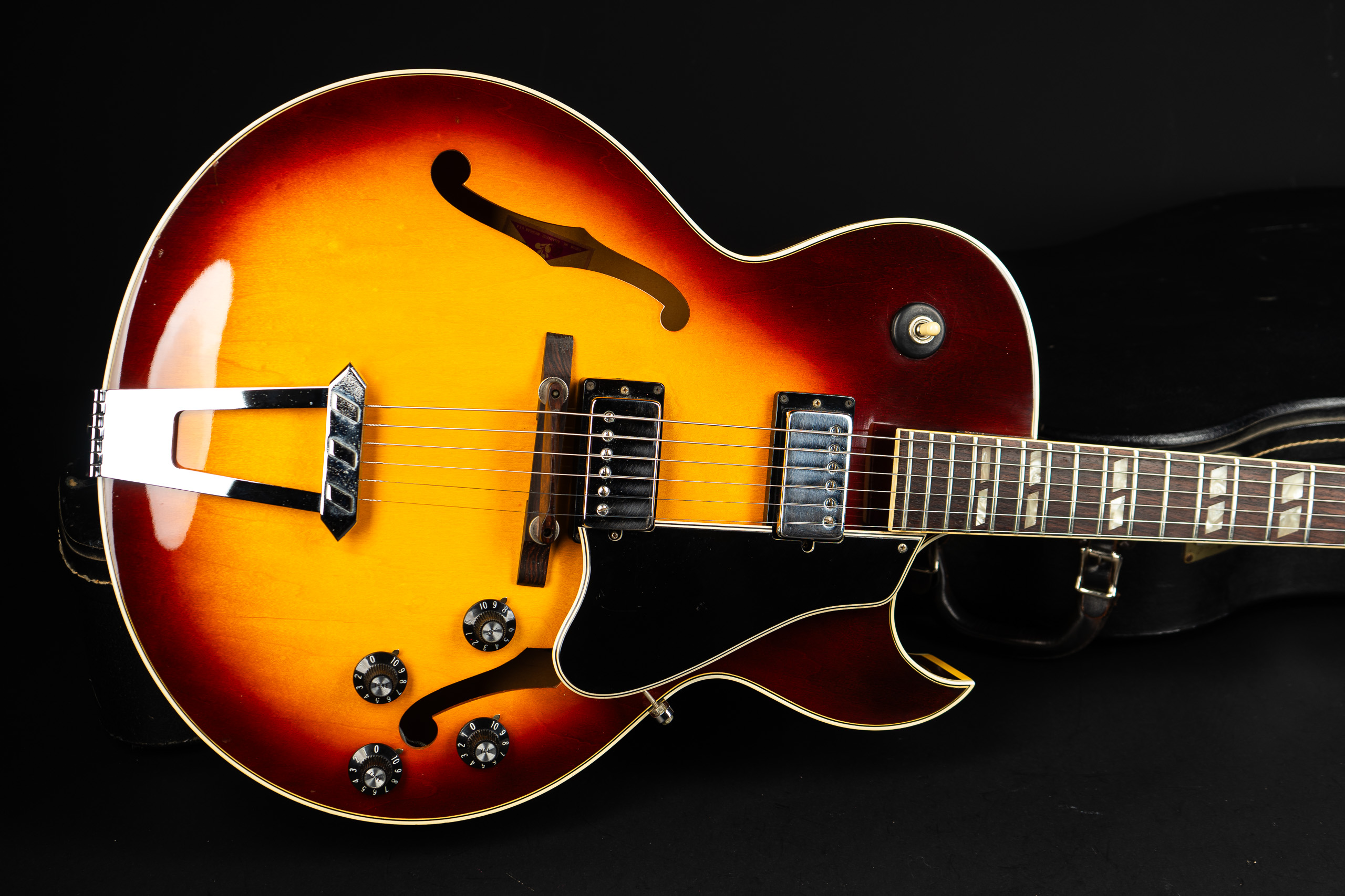 1974 Gibson ES-175 D - Sunburst - GuitarPoint