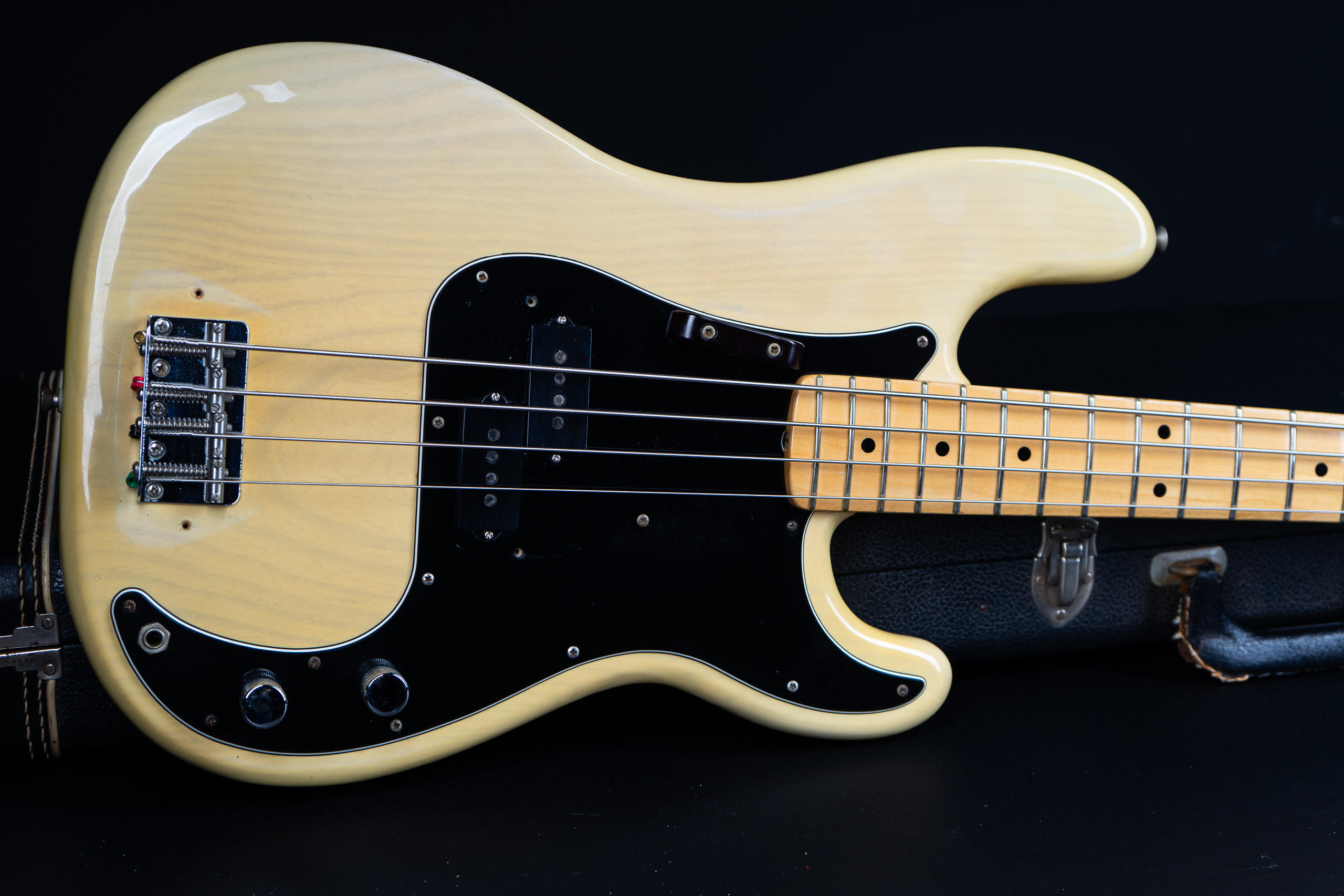 1975 Fender Precision Bass - Blonde - GuitarPoint