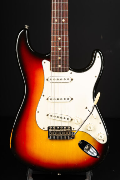 1972 Fender Stratocaster - Sunburst (steel block tremolo!)