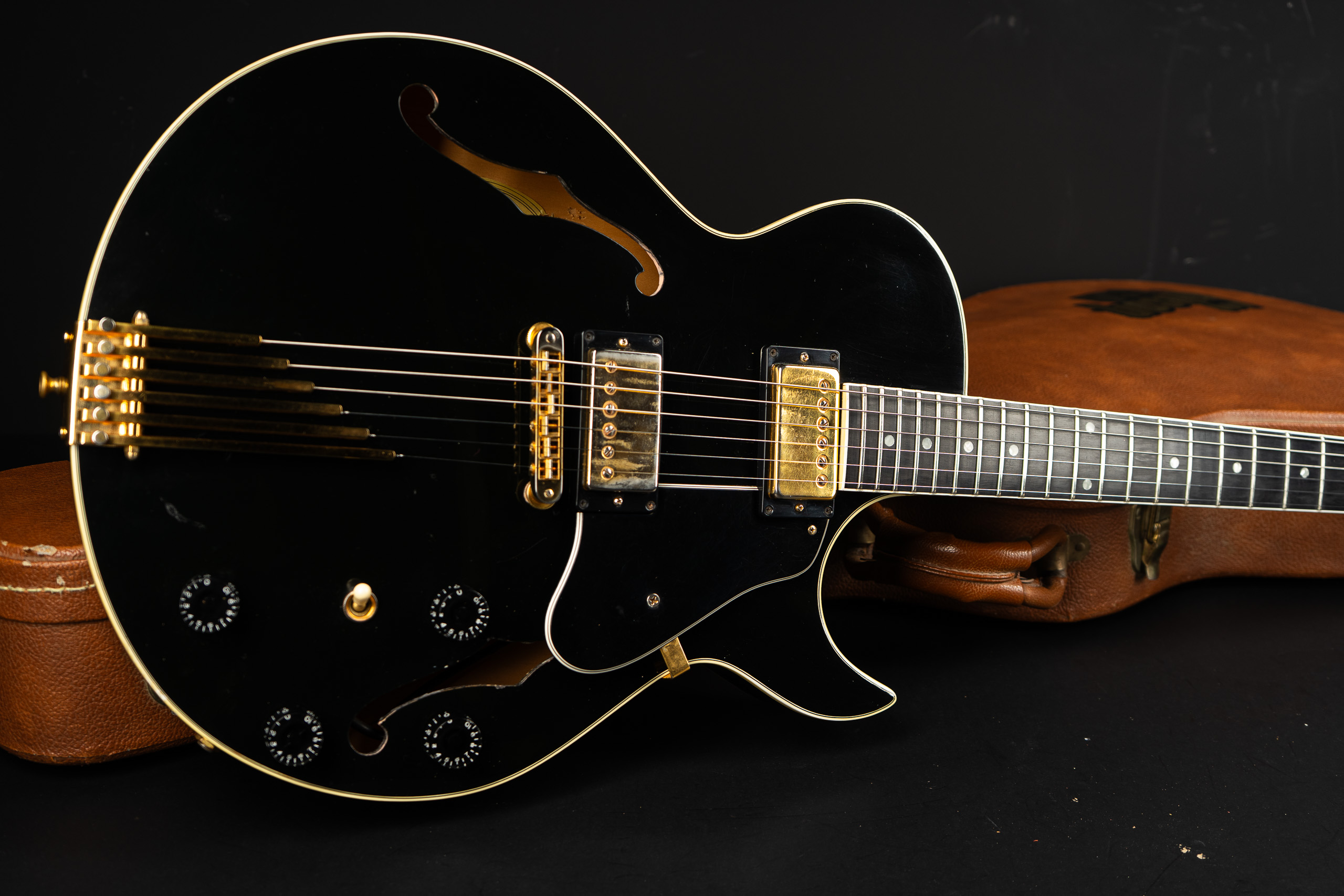 1995 Gibson Howard Roberts Fusion - Ebony - GuitarPoint
