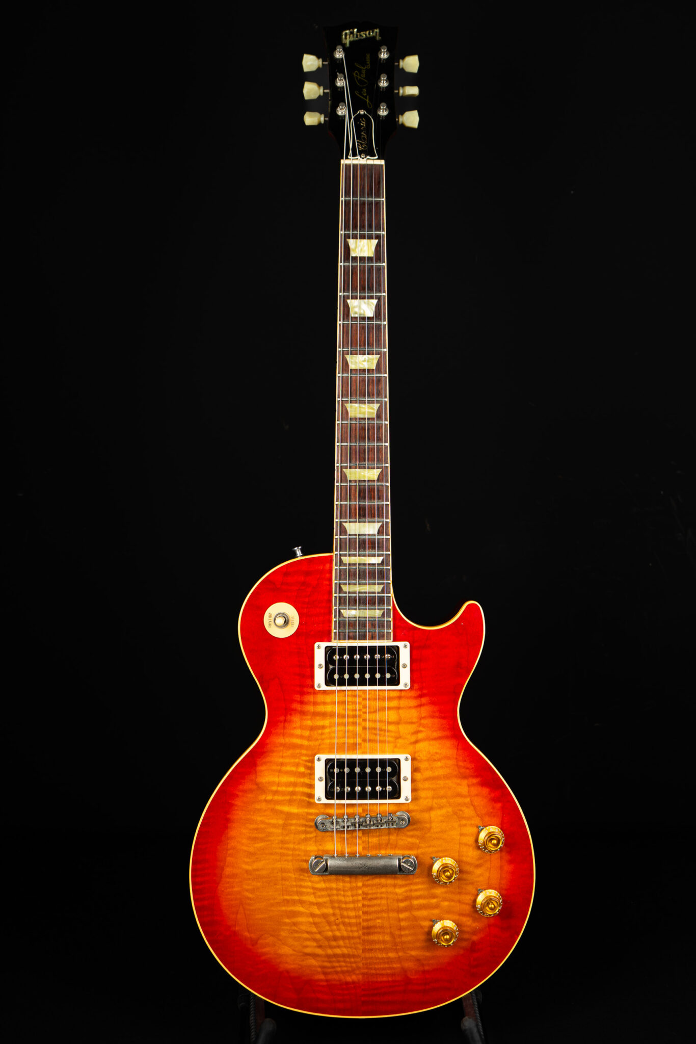 1996 Gibson Les Paul Classic Plus – Sunburst – GuitarPoint