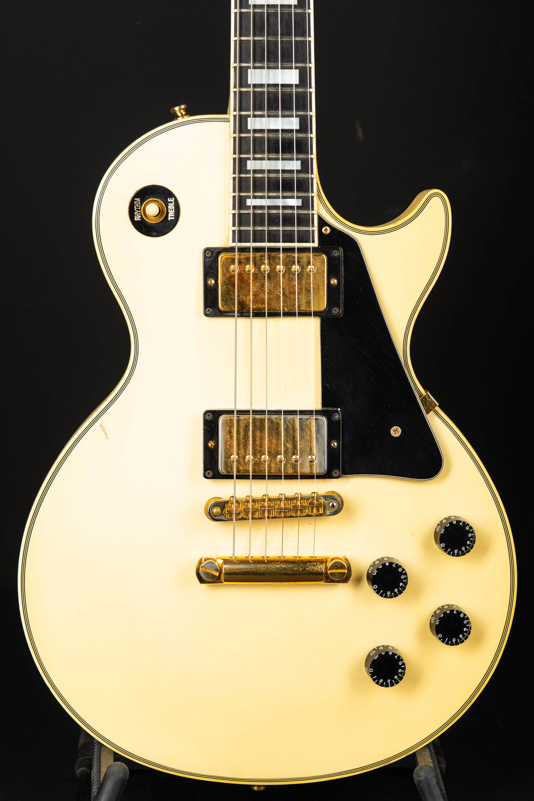 1987 Gibson Les Paul Custom – White …4,3Kg – GuitarPoint