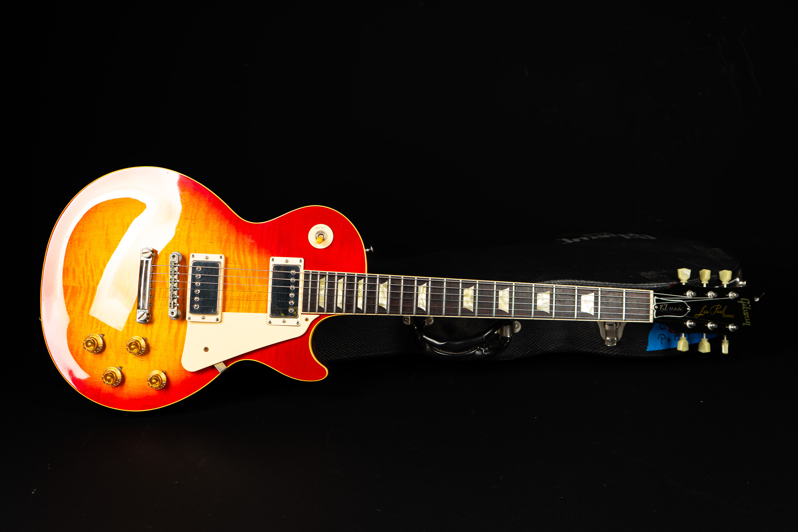 1994 Gibson Les Paul Classic Plus - Sunburst - GuitarPoint