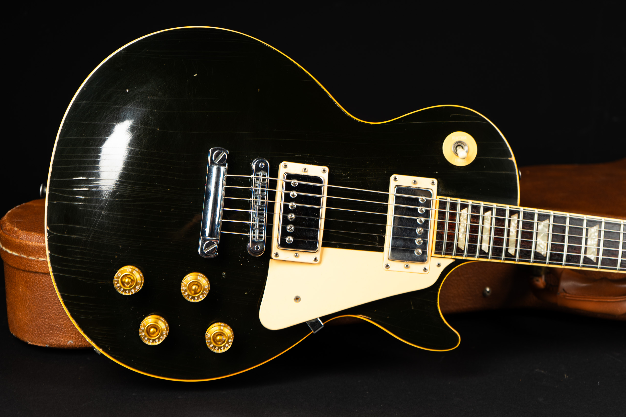 1995 Gibson Les Paul Standard - Ebony - GuitarPoint