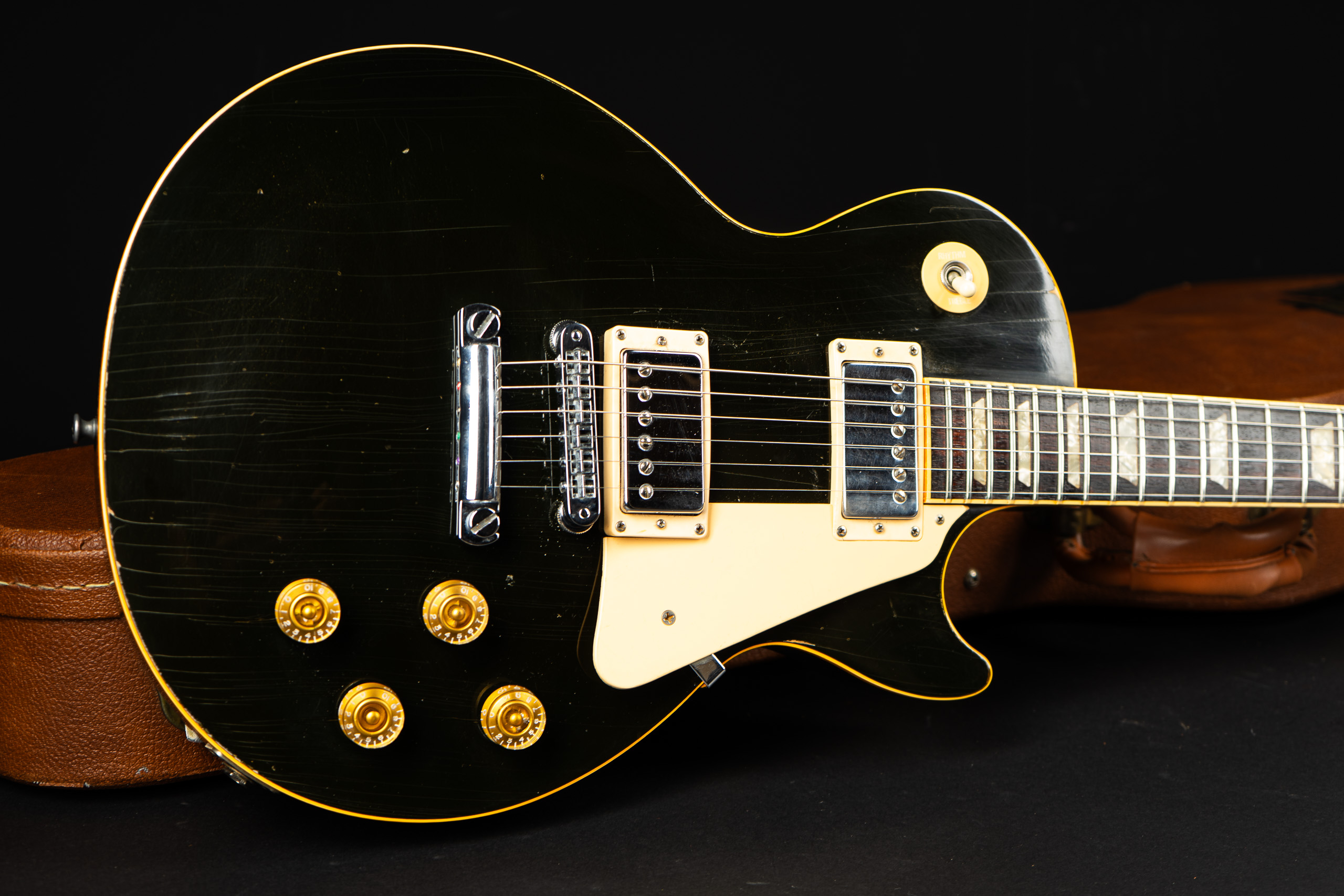1995 Gibson Les Paul Standard - Ebony - GuitarPoint