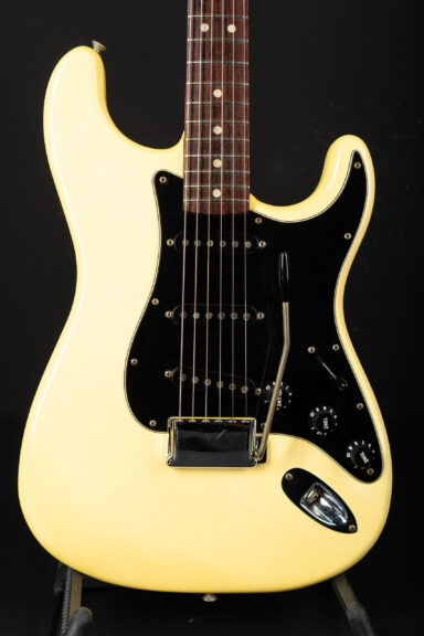 1977 Fender Stratocaster - Olympic White