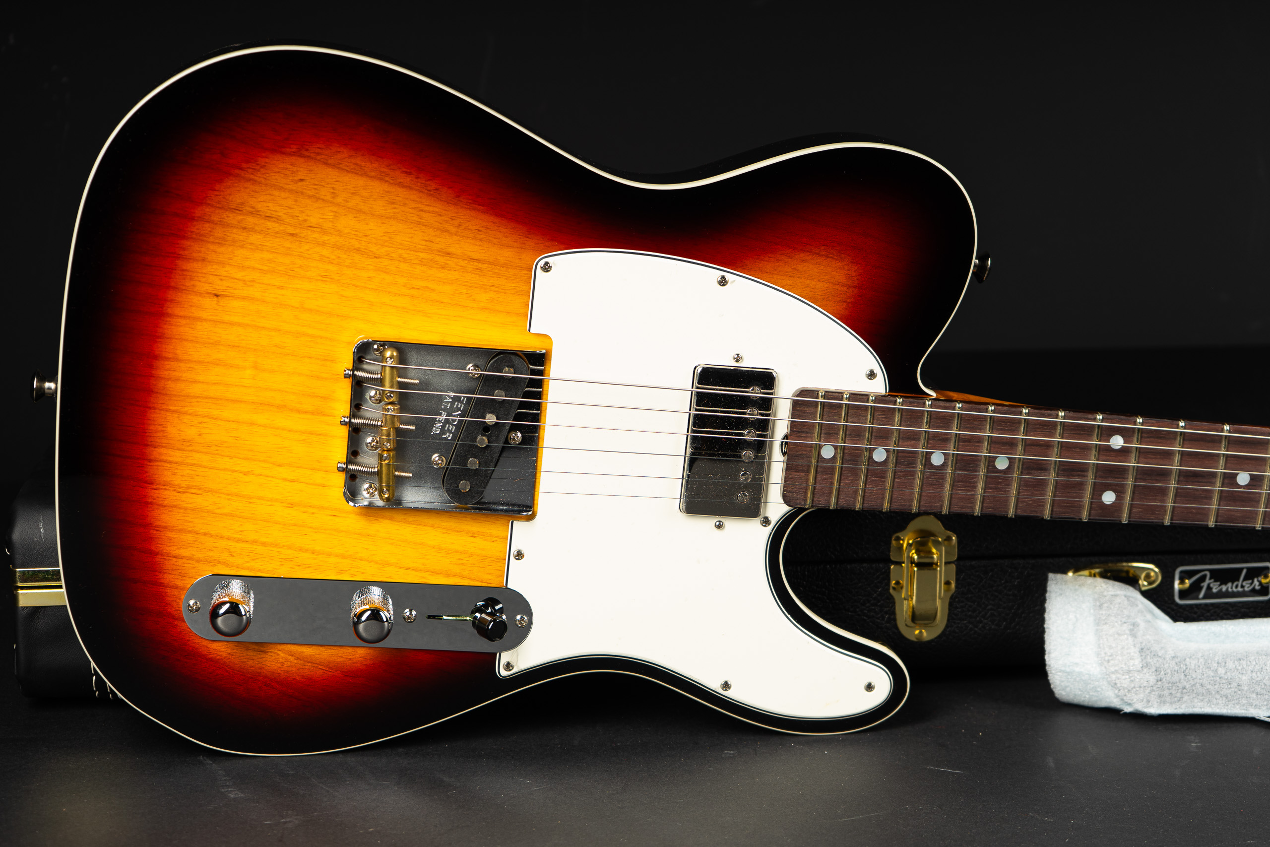 Fender Custom Shop American Custom Telecaster - Sunburst - GuitarPoint