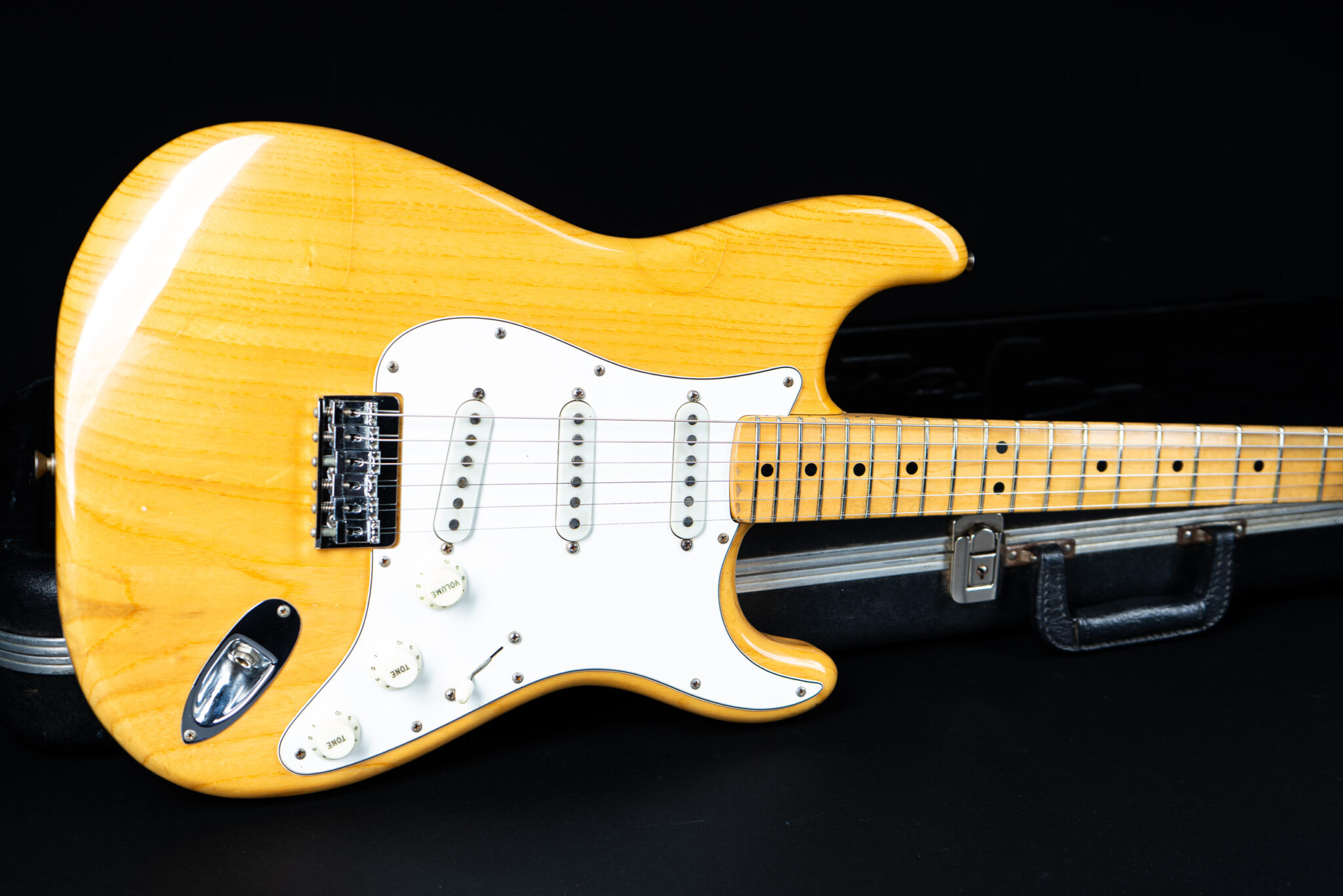 1974 Fender Stratocaster Hardtail – Natural – GuitarPoint