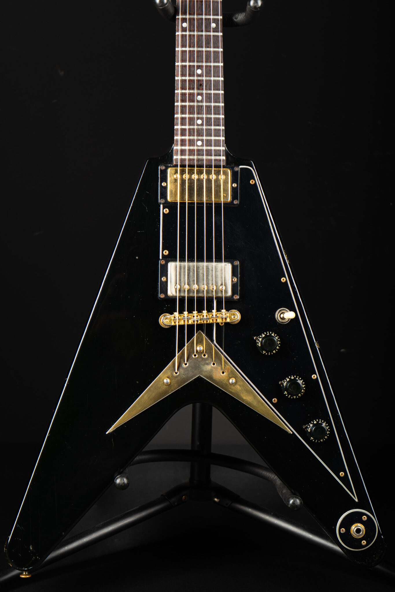 1982 Gibson Flying V Korina Heritage Series – Ebony – GuitarPoint