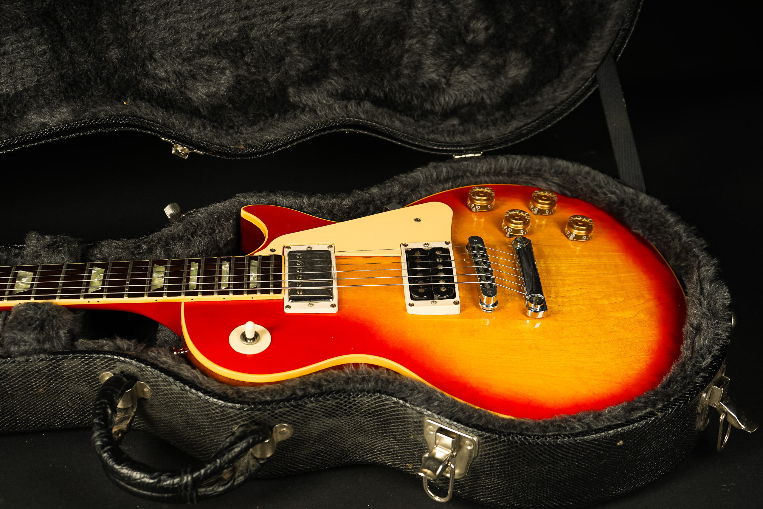 1979 Gibson Les Paul Standard - Cherry Sunburst - GuitarPoint
