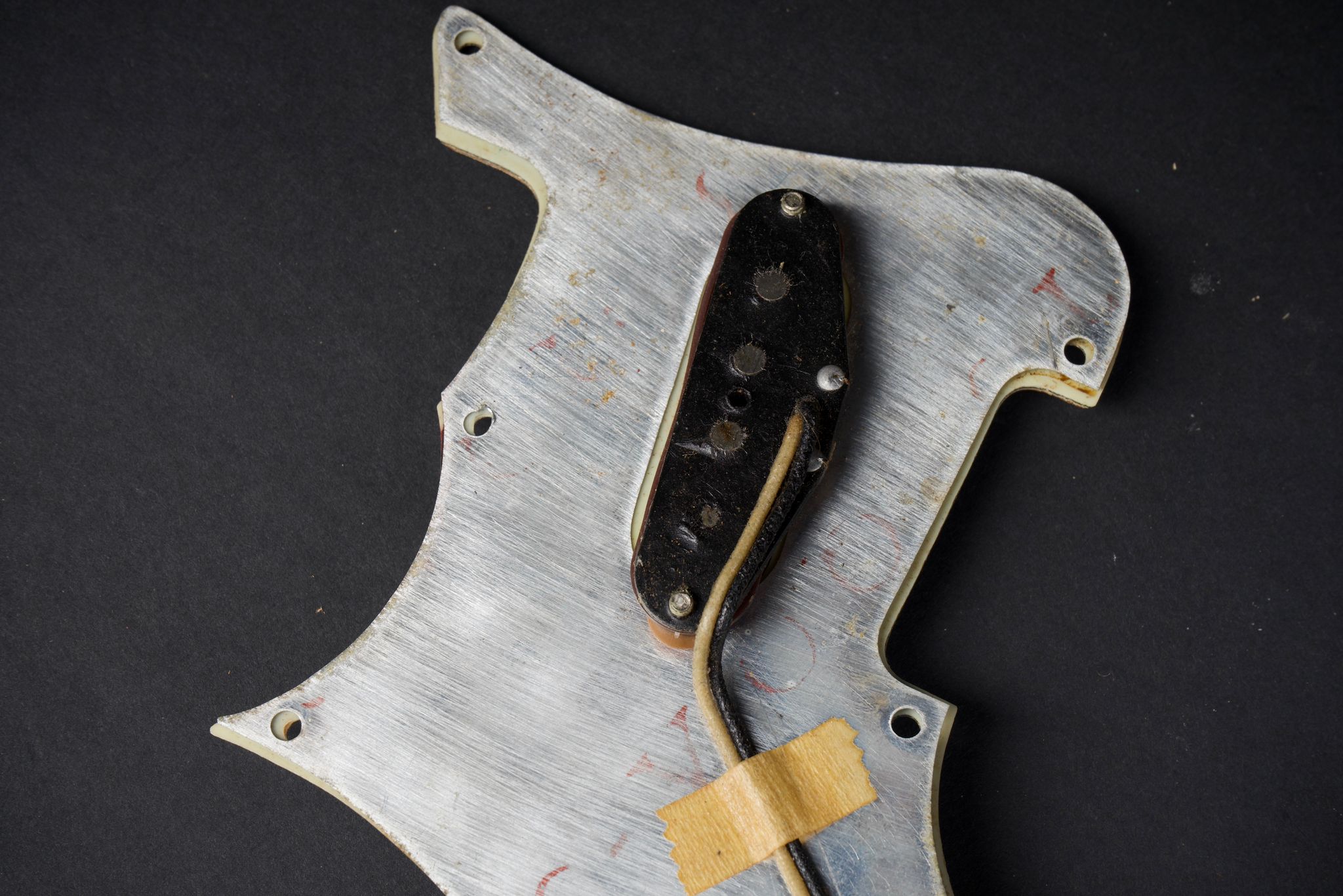 1963 Fender Mandocaster – Sunburst