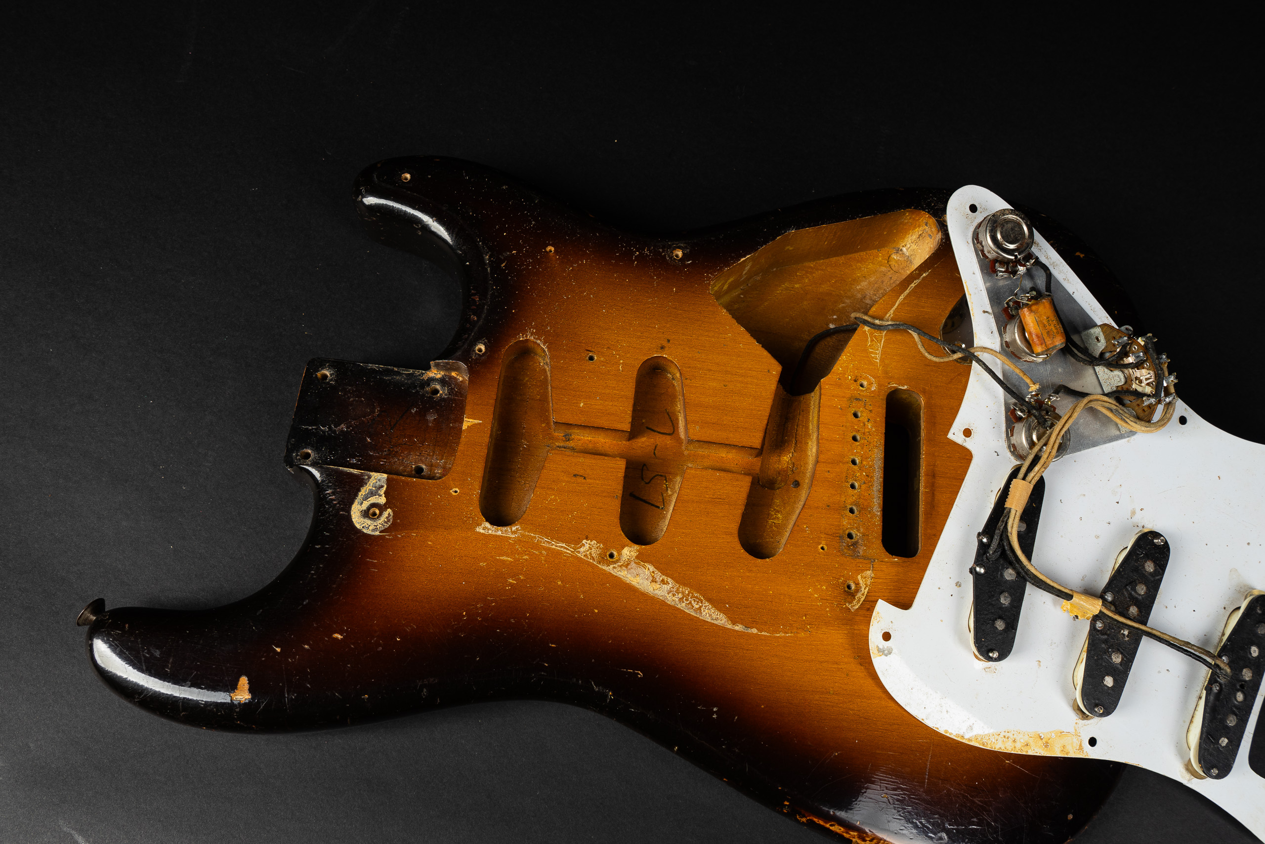 1957 Fender Stratocaster – Sunburst