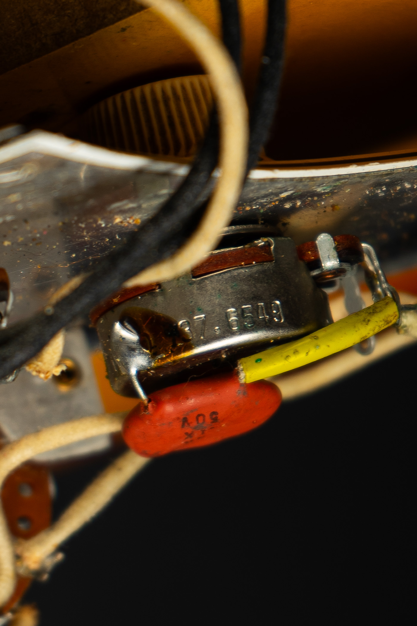 1965 Fender Stratocaster – Sunburst