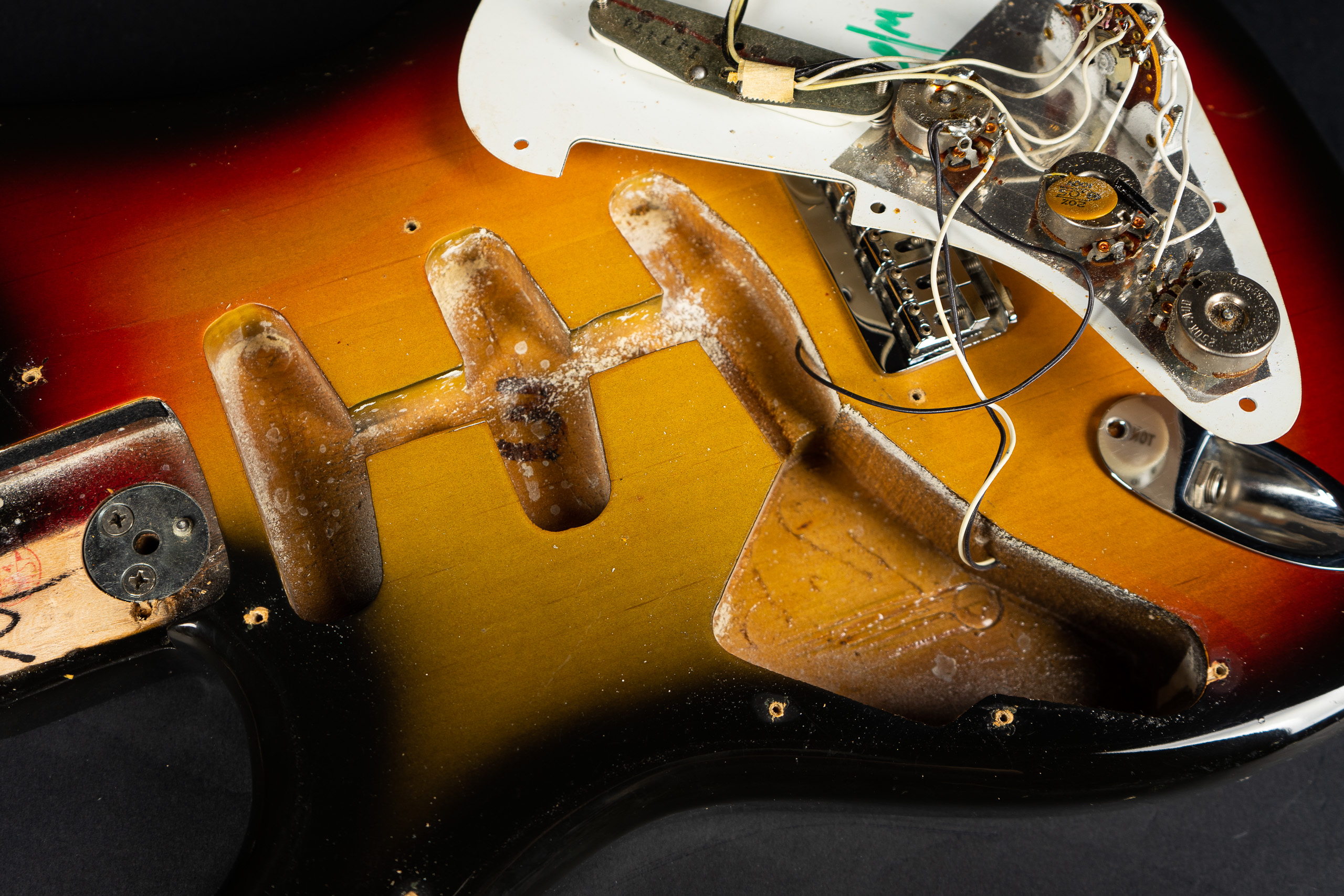 1974 Fender Stratocaster Hardtail Lefthand – Sunburst