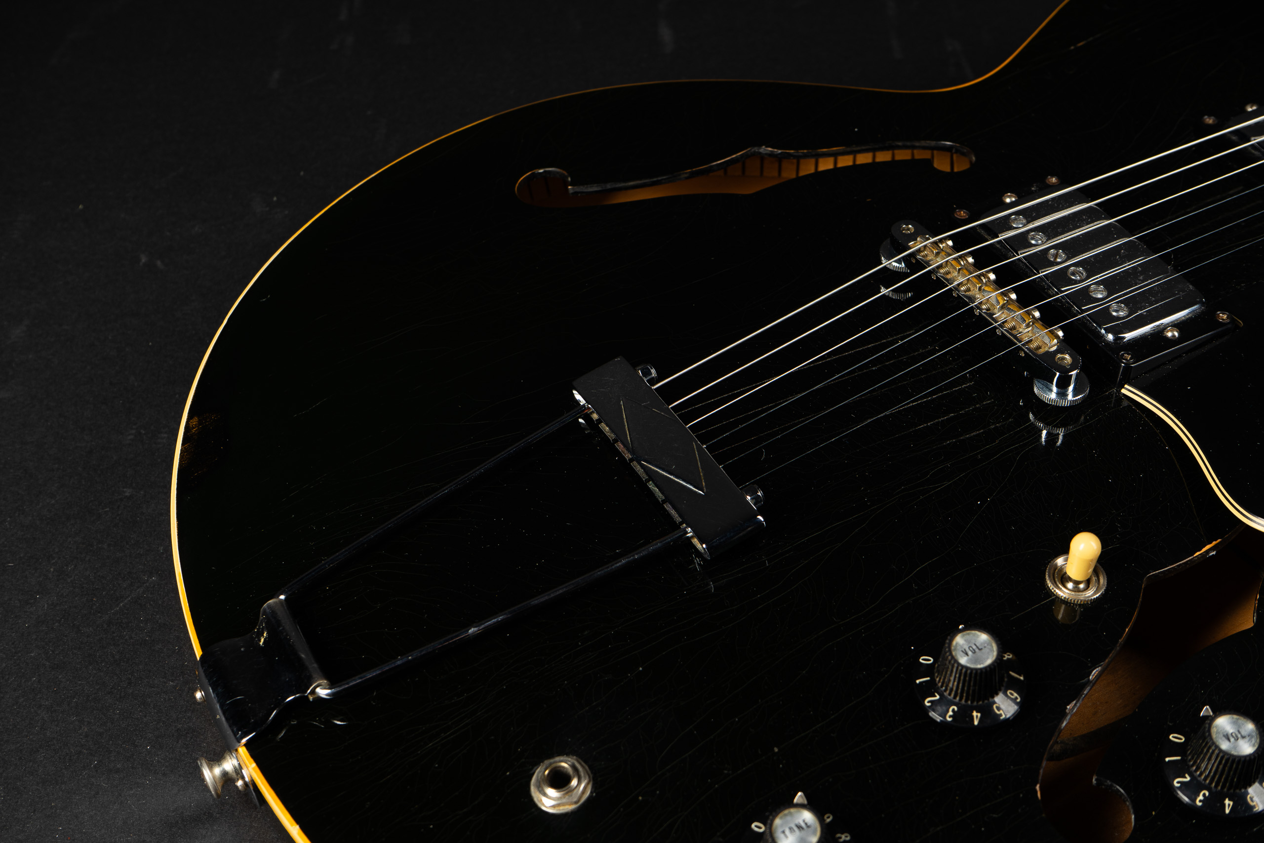 1974 Gibson ES-335 TD - Ebony - GuitarPoint