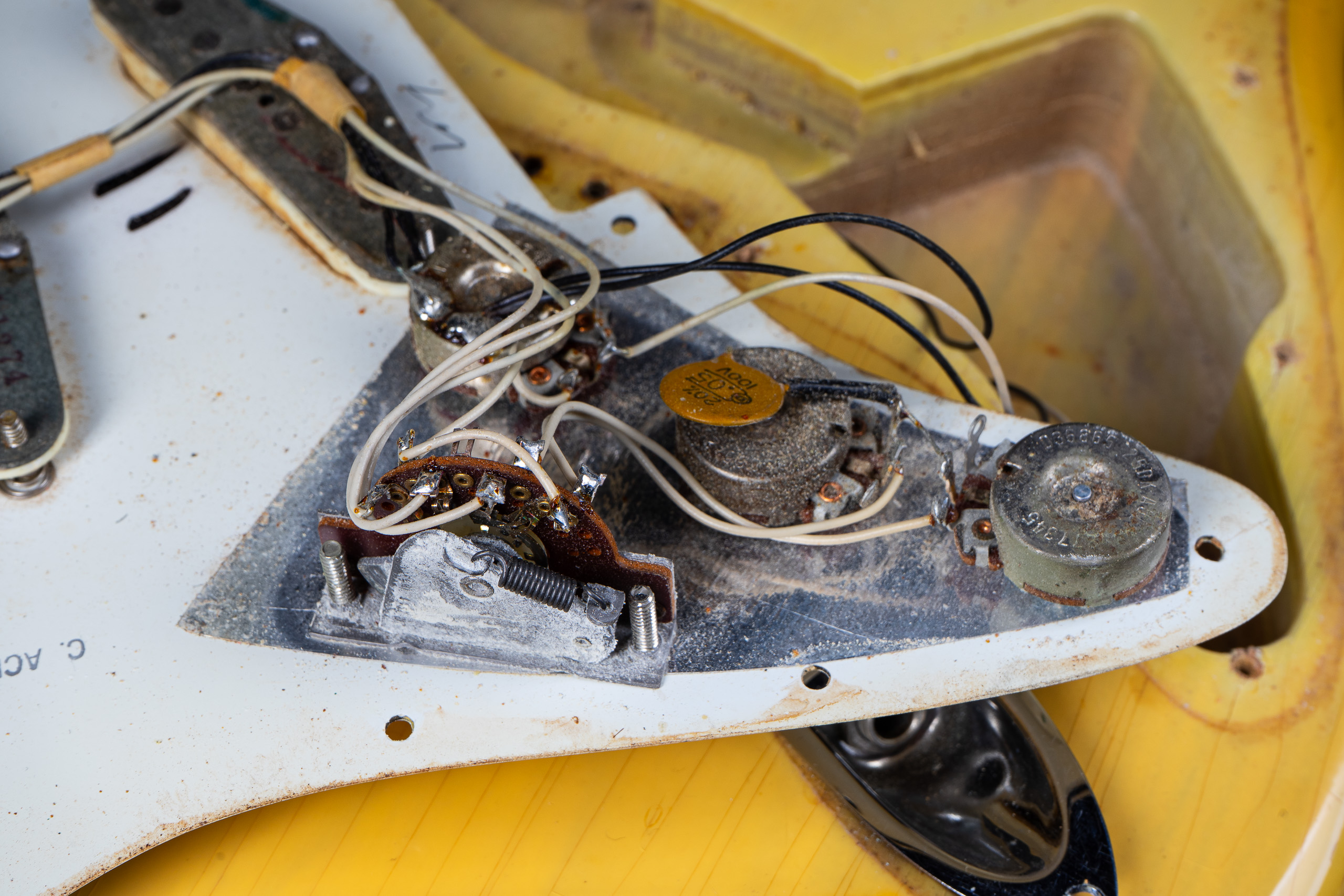 1974 Fender Stratocaster – Blond