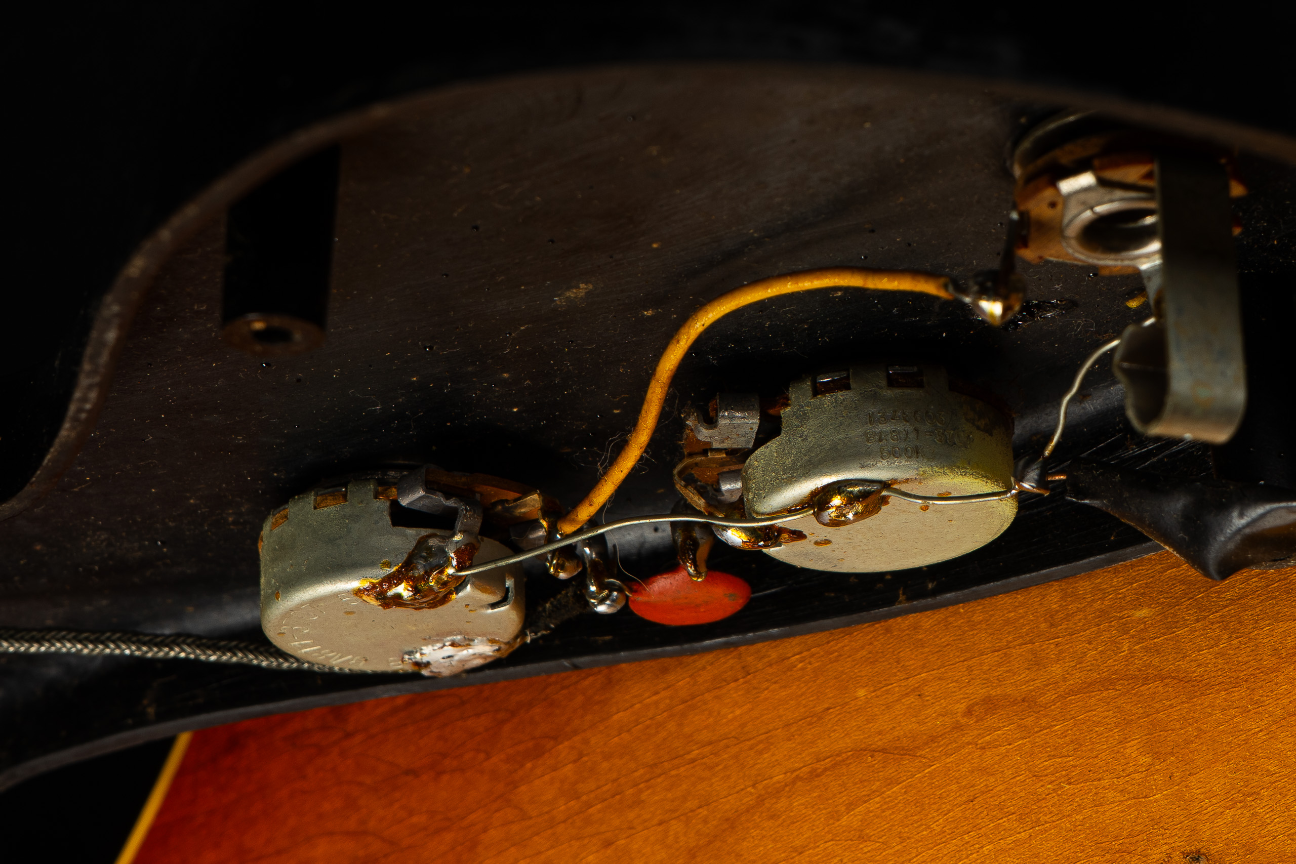 1966 Gibson ES-120T – Sunburst