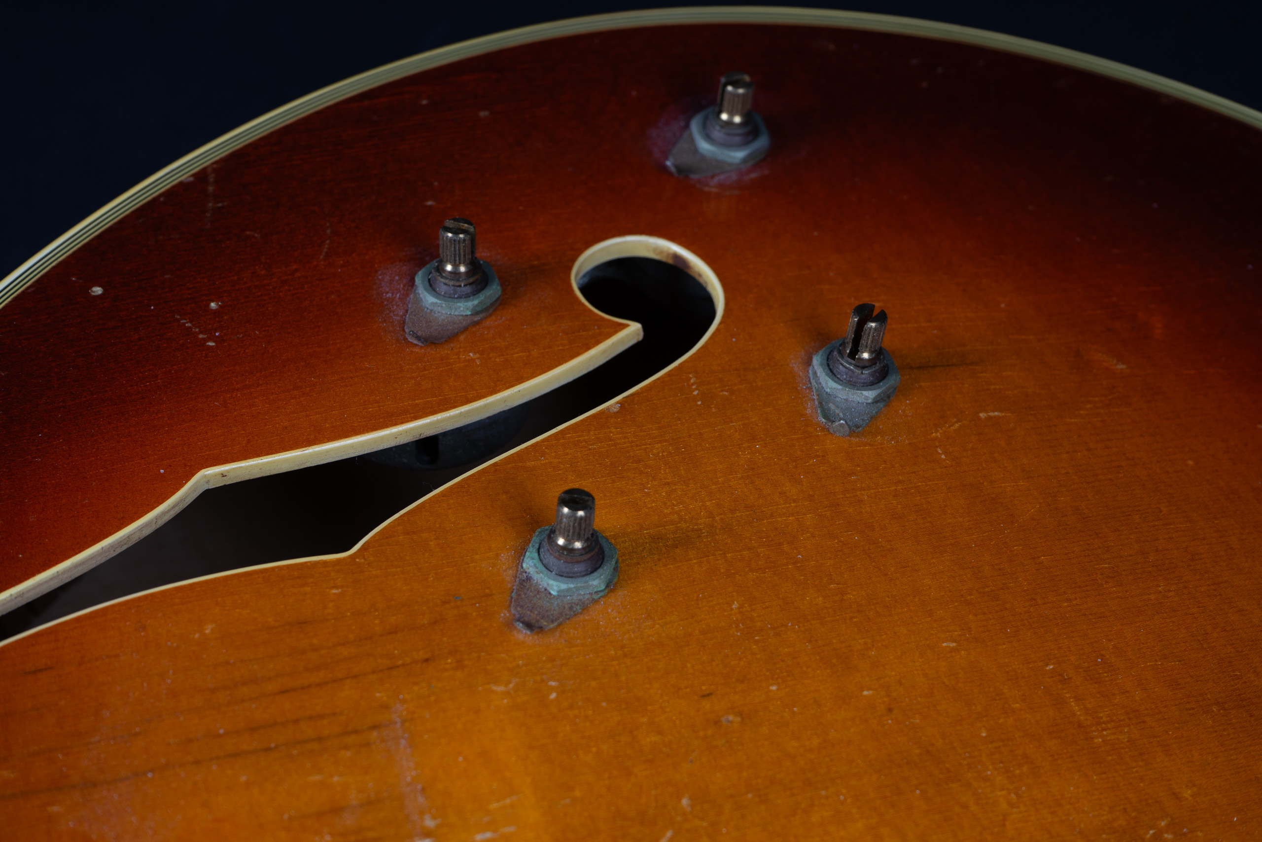 1970 Gibson L-5 CES – Sunburst
