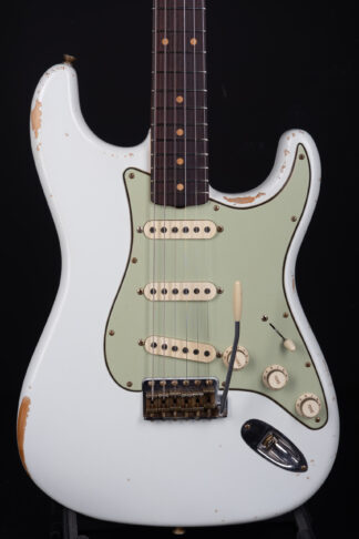 Fender GuitarPoint Hall of Fame Kyle McMillin Masterbuilt 1962 Stratocaster – Olympic White Relic