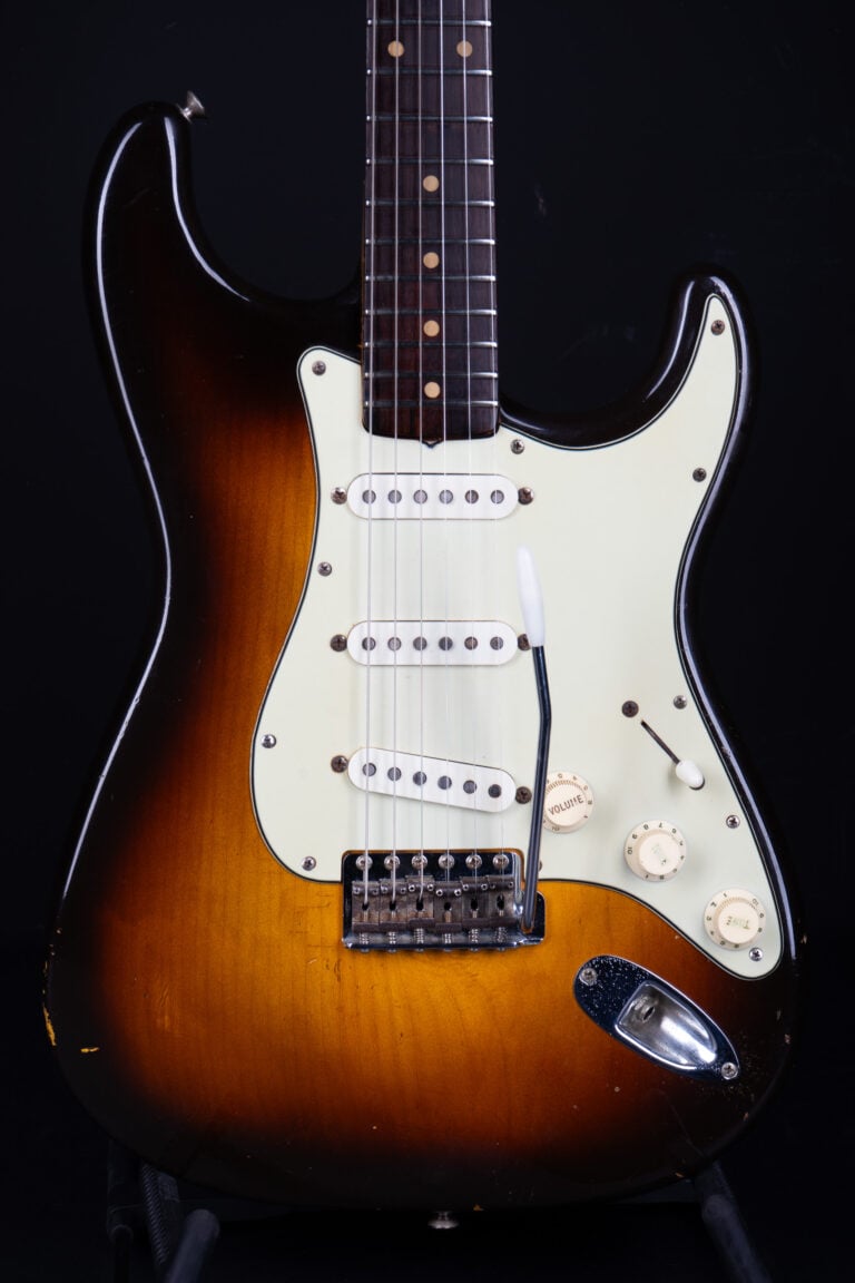1960 Fender Stratocaster – Sunburst