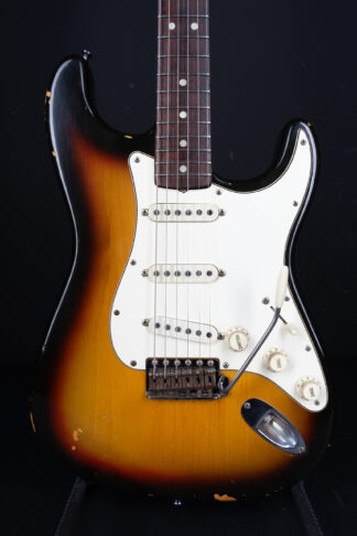 1968 Fender Stratocaster - Sunburst