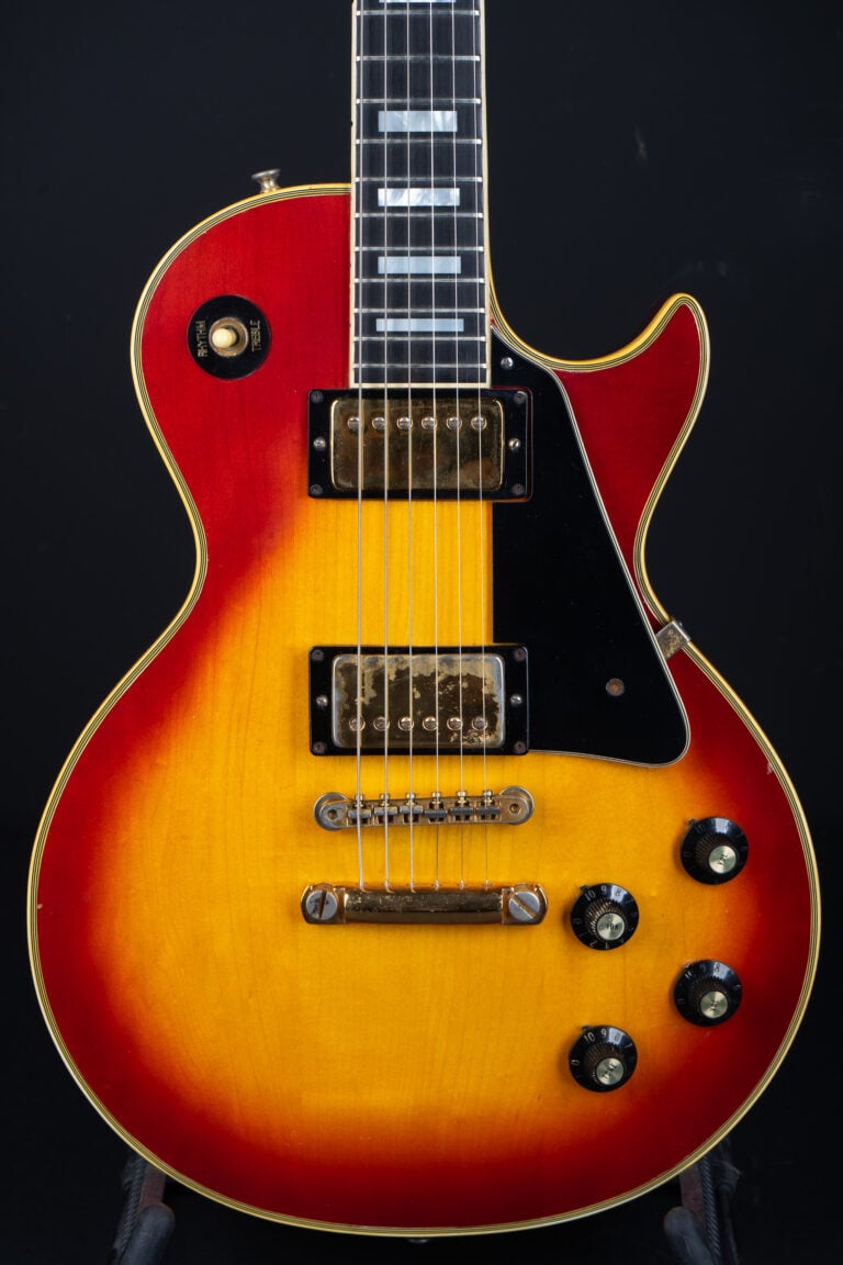 1971 Gibson Les Paul Custom – Cherry Sunburst (exc++)