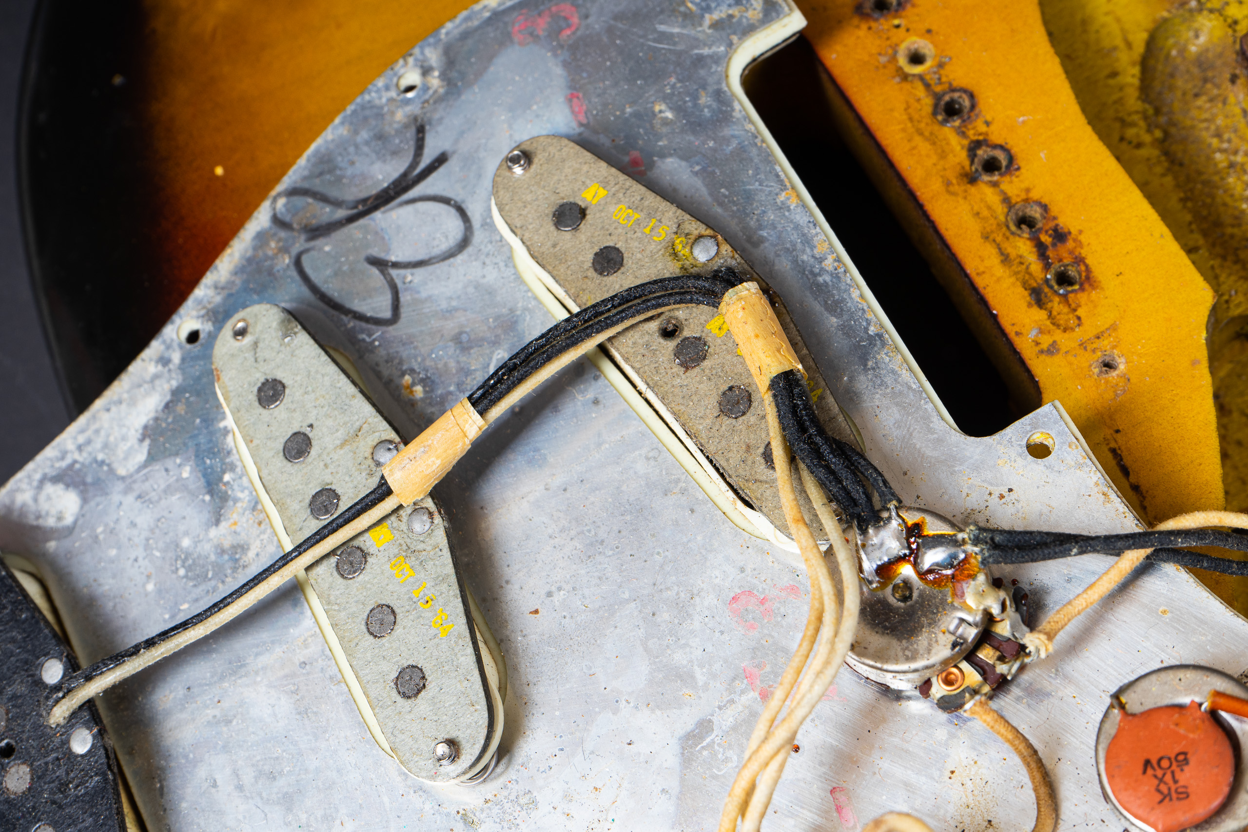 1964 Fender Stratocaster – Sunburst