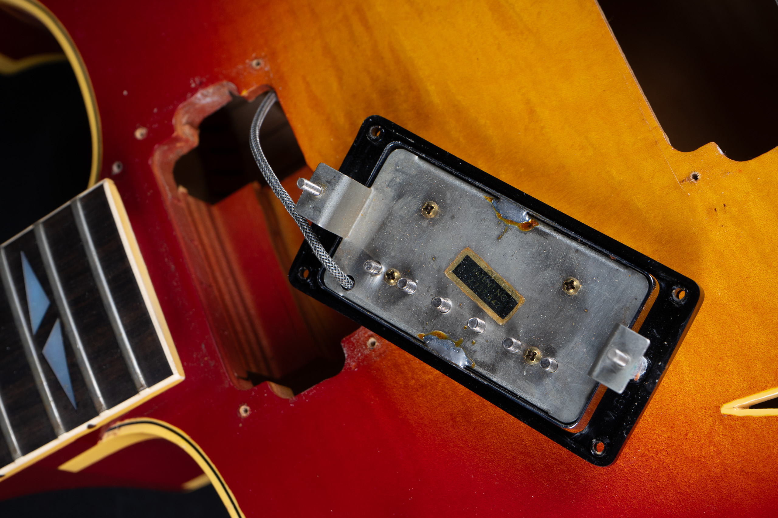 1965 Gibson Trini Lopez Custom – Sunburst (wide nut – near mint)