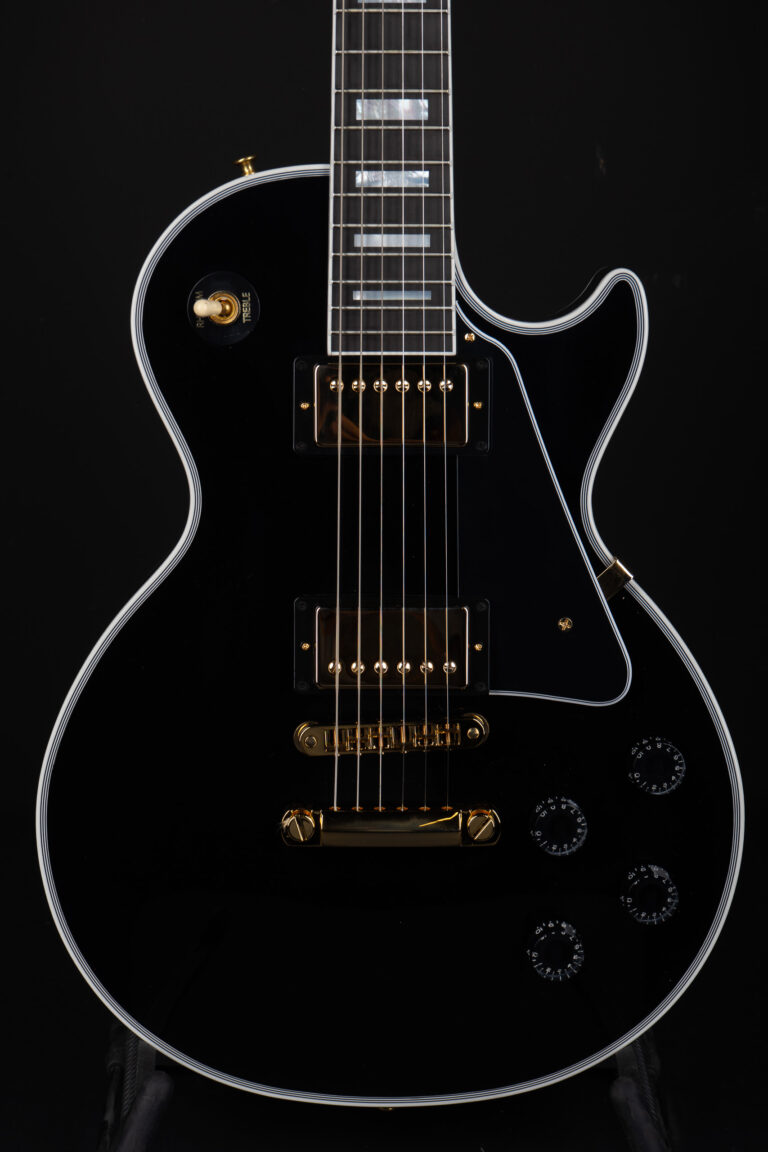 Gibson Les Paul Custom 25 1/2 Scale – Ebony Gloss