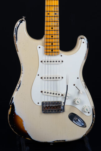 2015 Fender Custom Shop 1957 Stratocaster Heavy Relic - Desert Sand over Sunburst