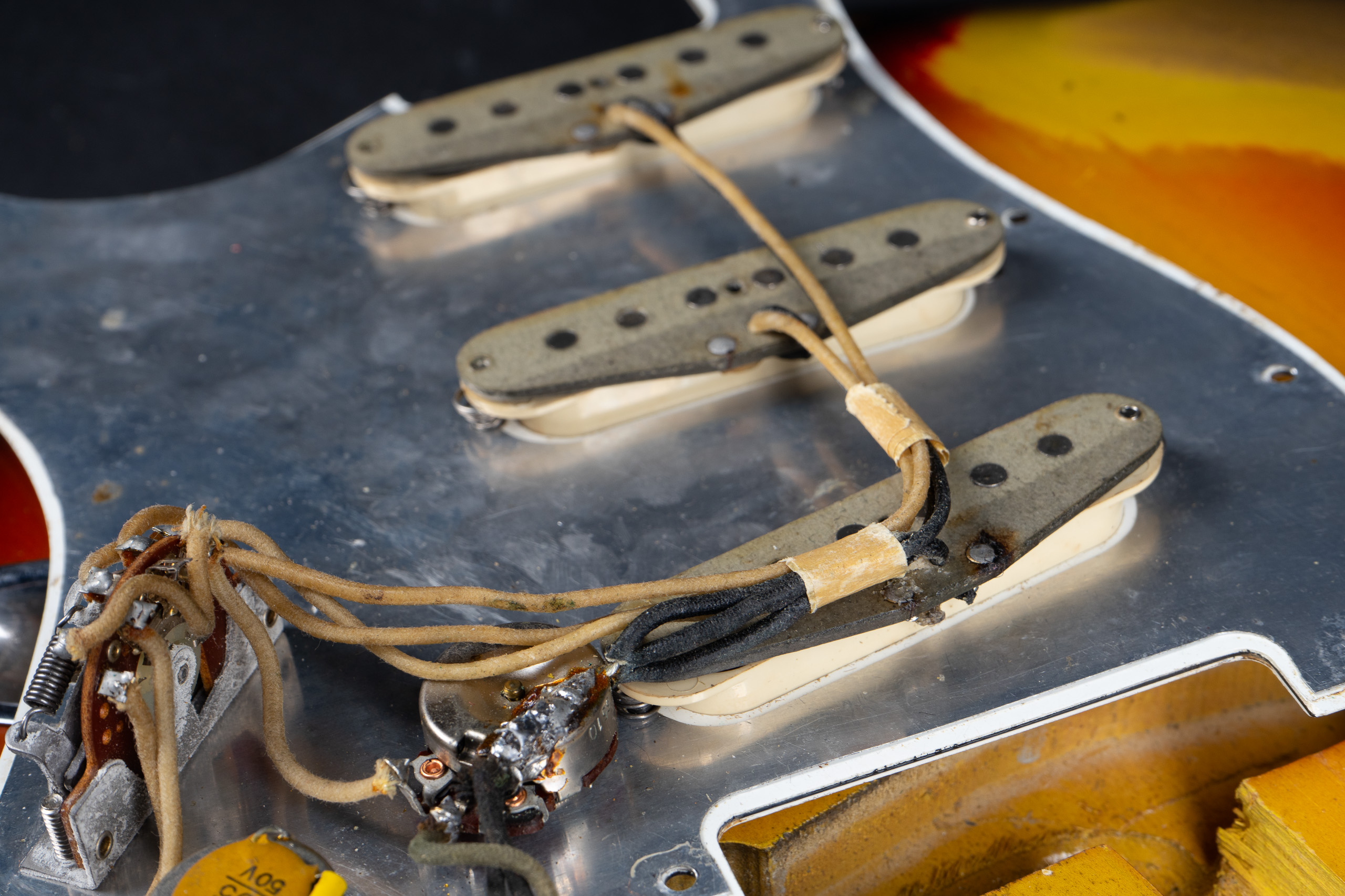 1965 Fender Stratocaster – Sunburst (L-Series)