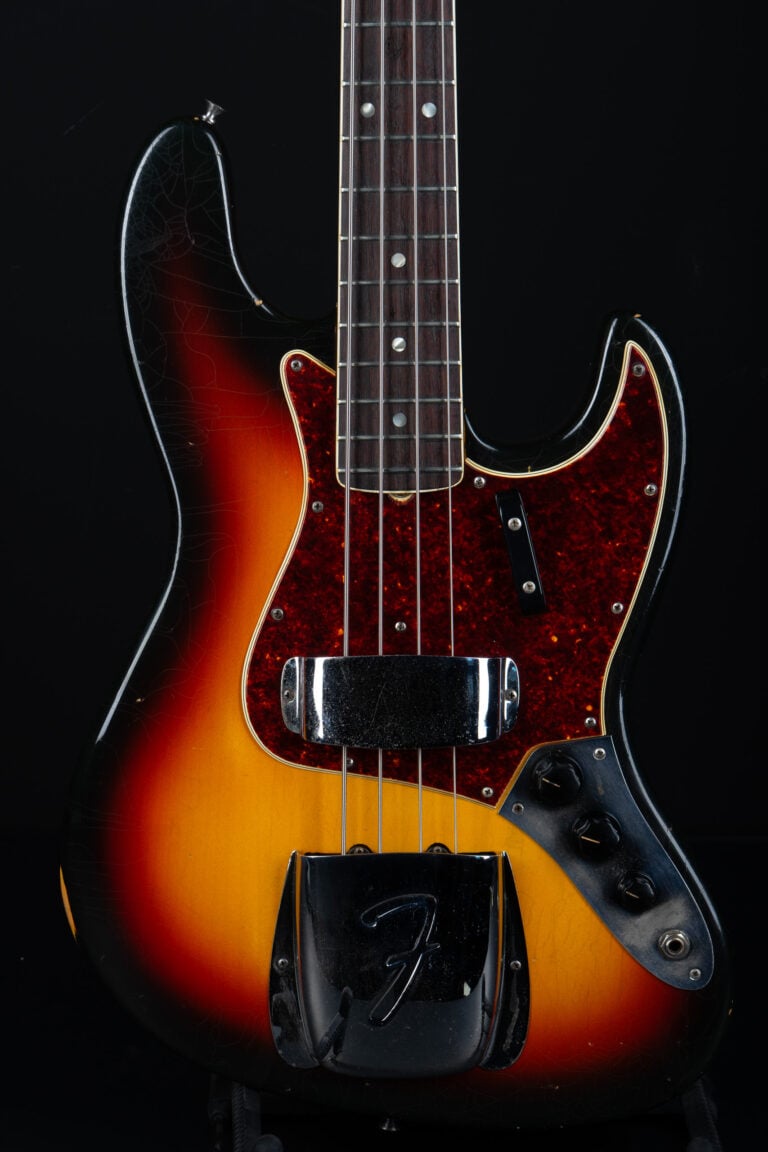 1967 Fender Jazz Bass – Sunburst