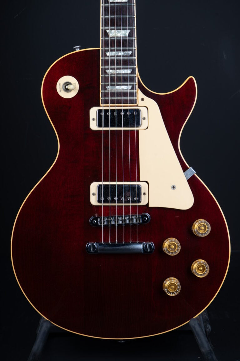 1979 Gibson Les Paul Deluxe – Winered