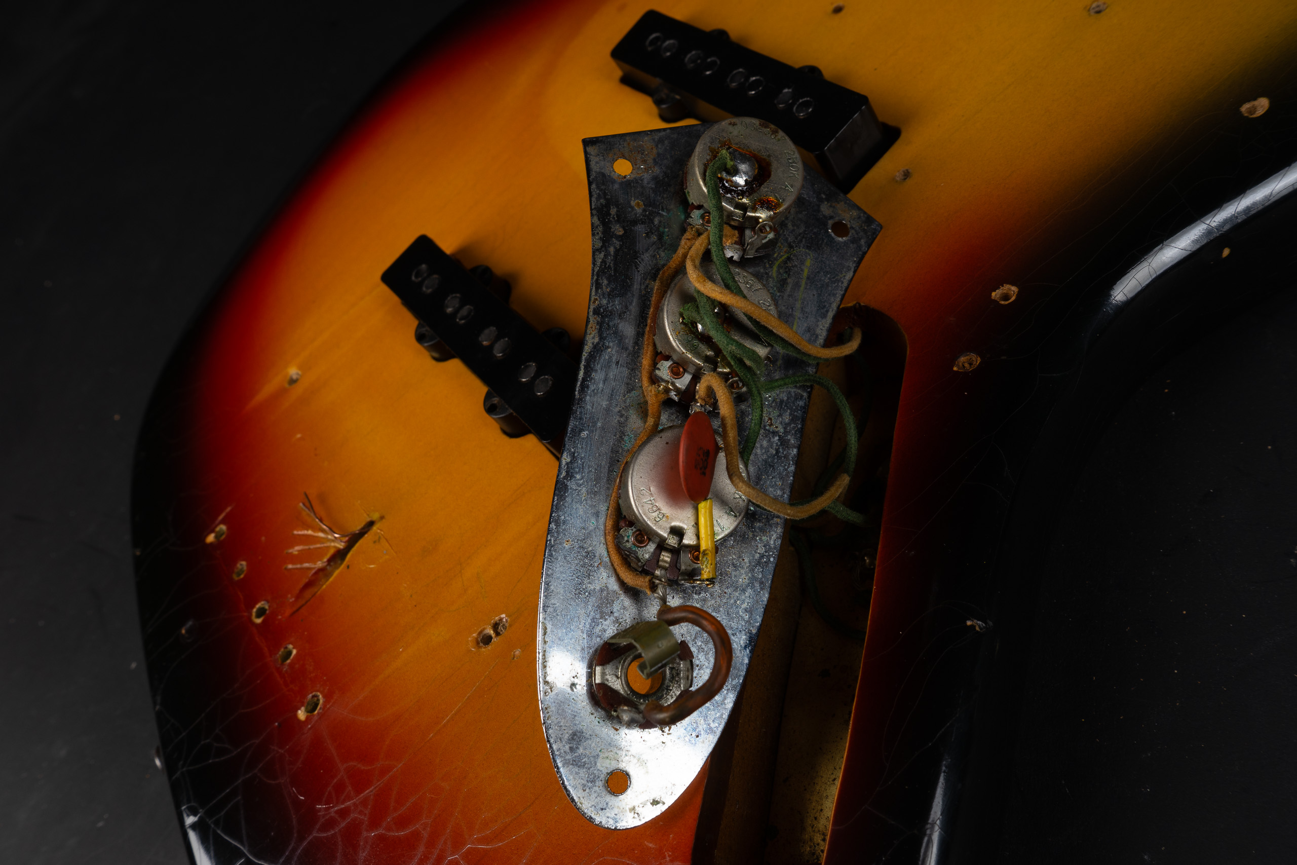 1967 Fender Jazz Bass – Sunburst