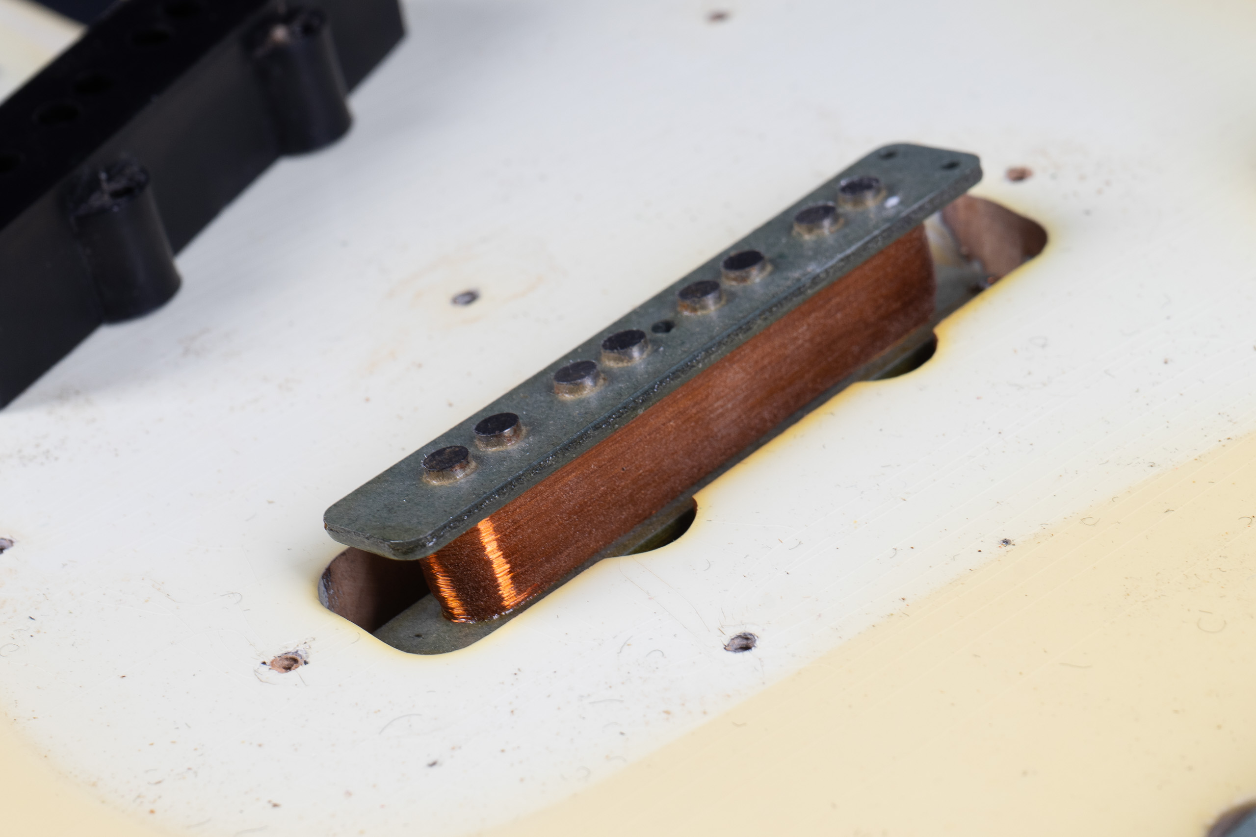 1972 Fender Jazz Bass – Olympic White