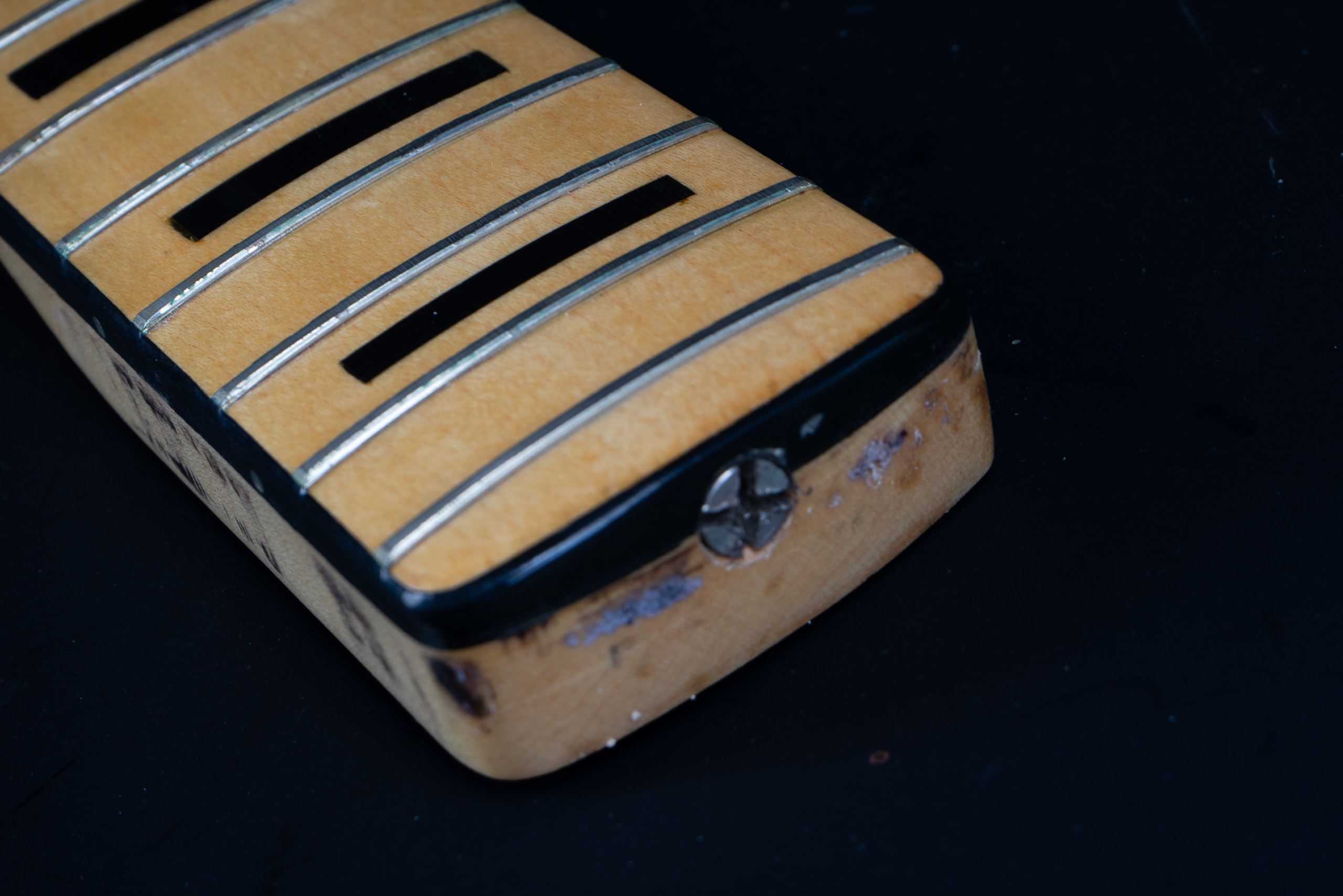 1972 Fender Jazz Bass – Olympic White