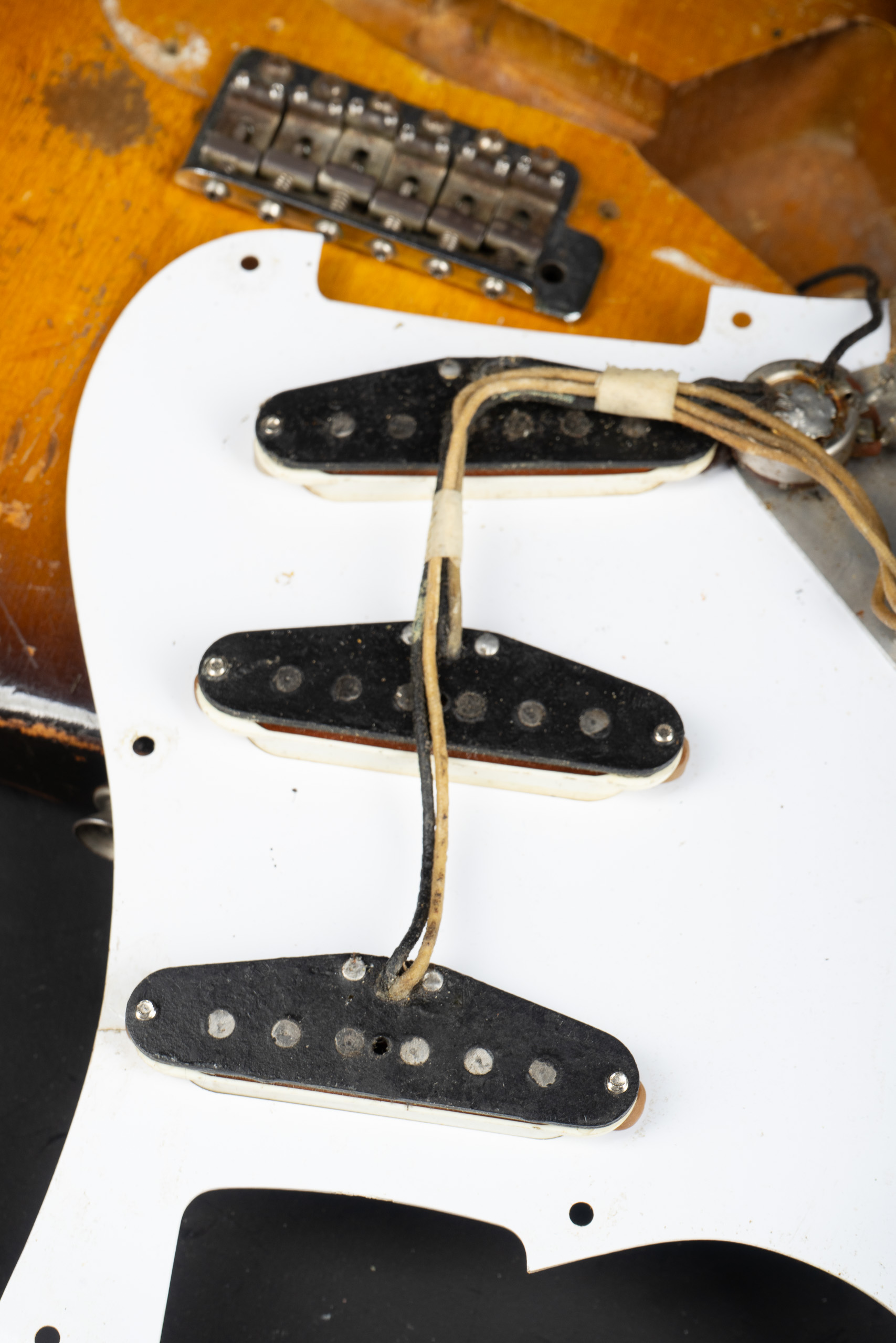1957 Fender Stratocaster – Sunburst