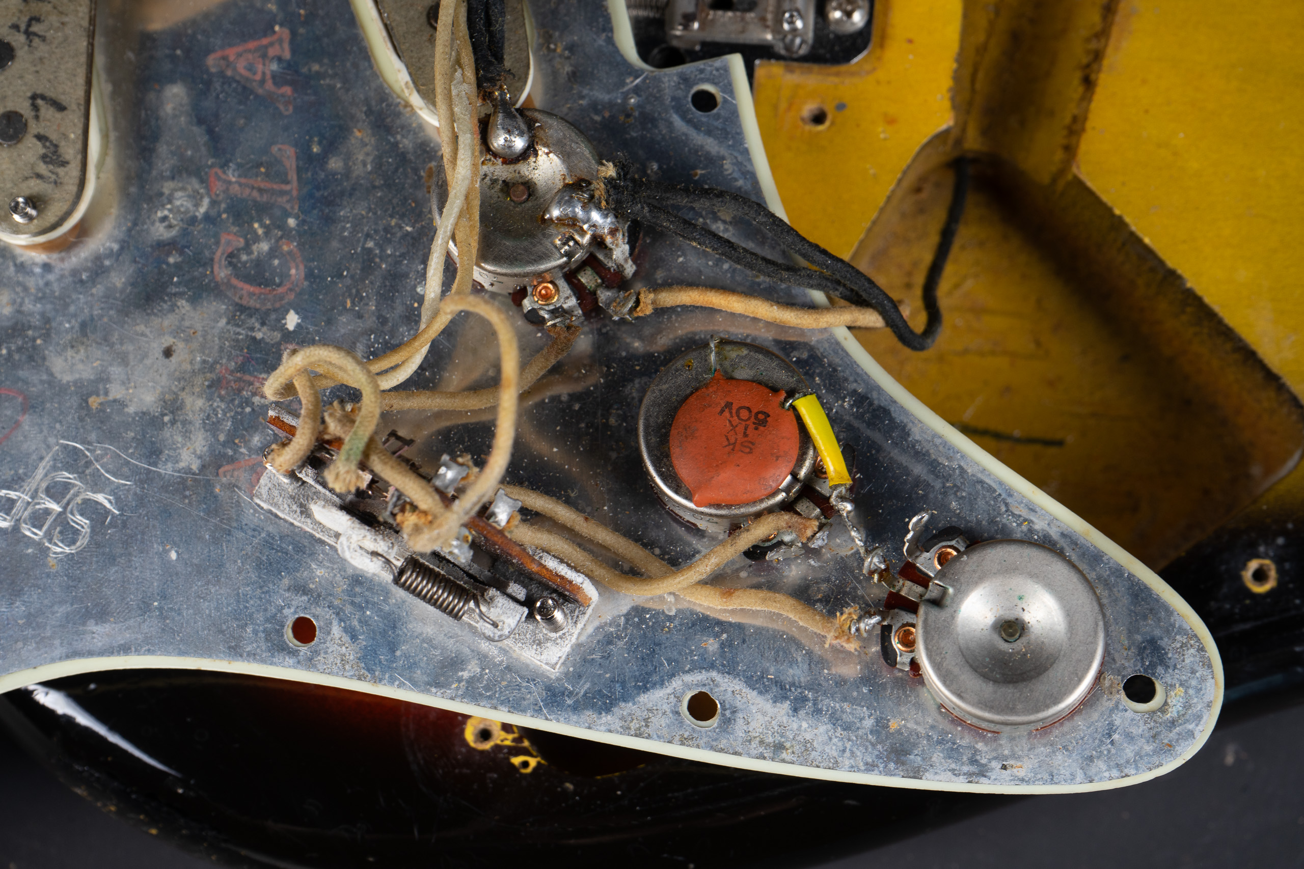1964 Fender Stratocaster – Sunburst