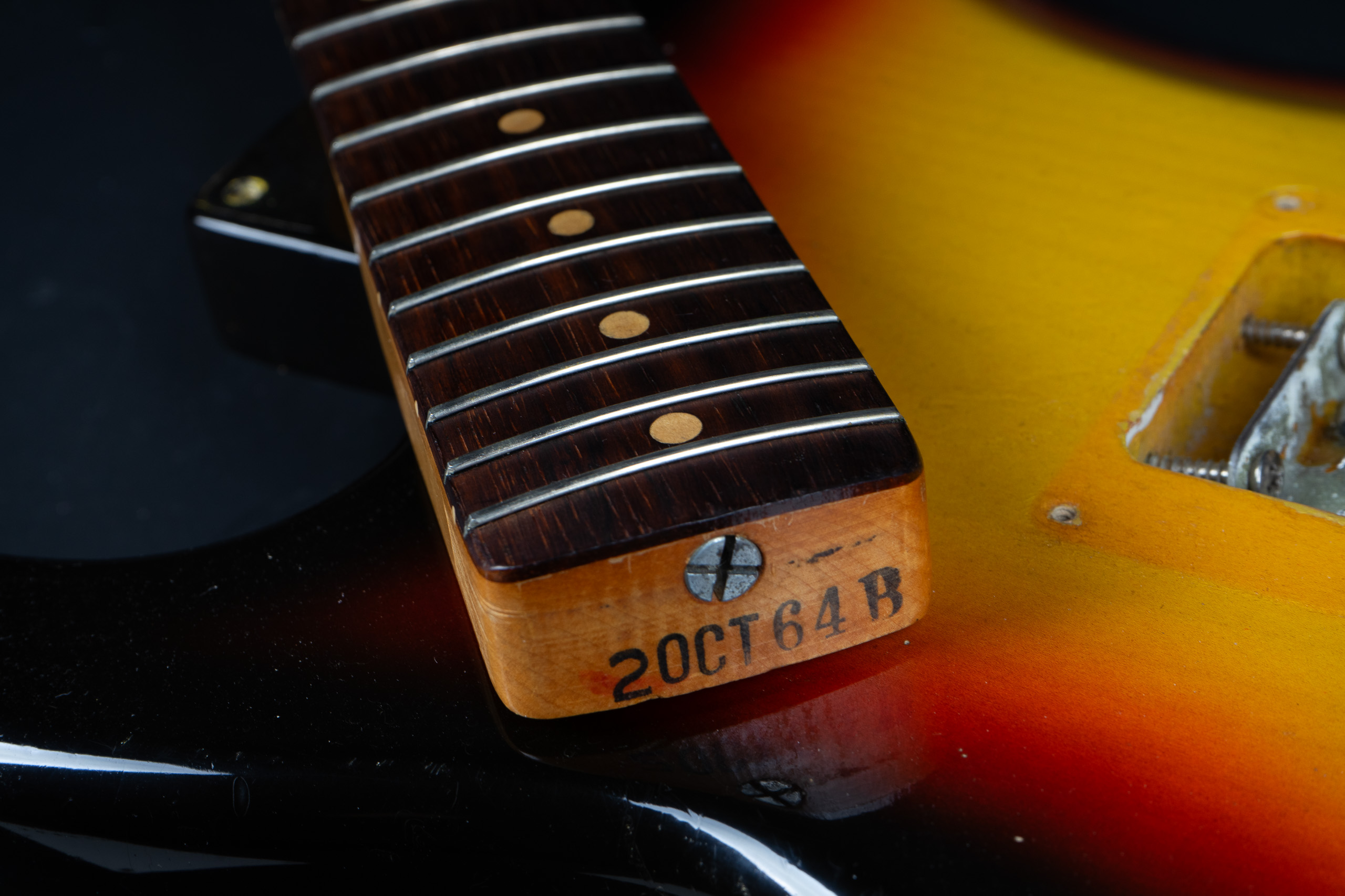 1964 Fender Stratocaster – Sunburst