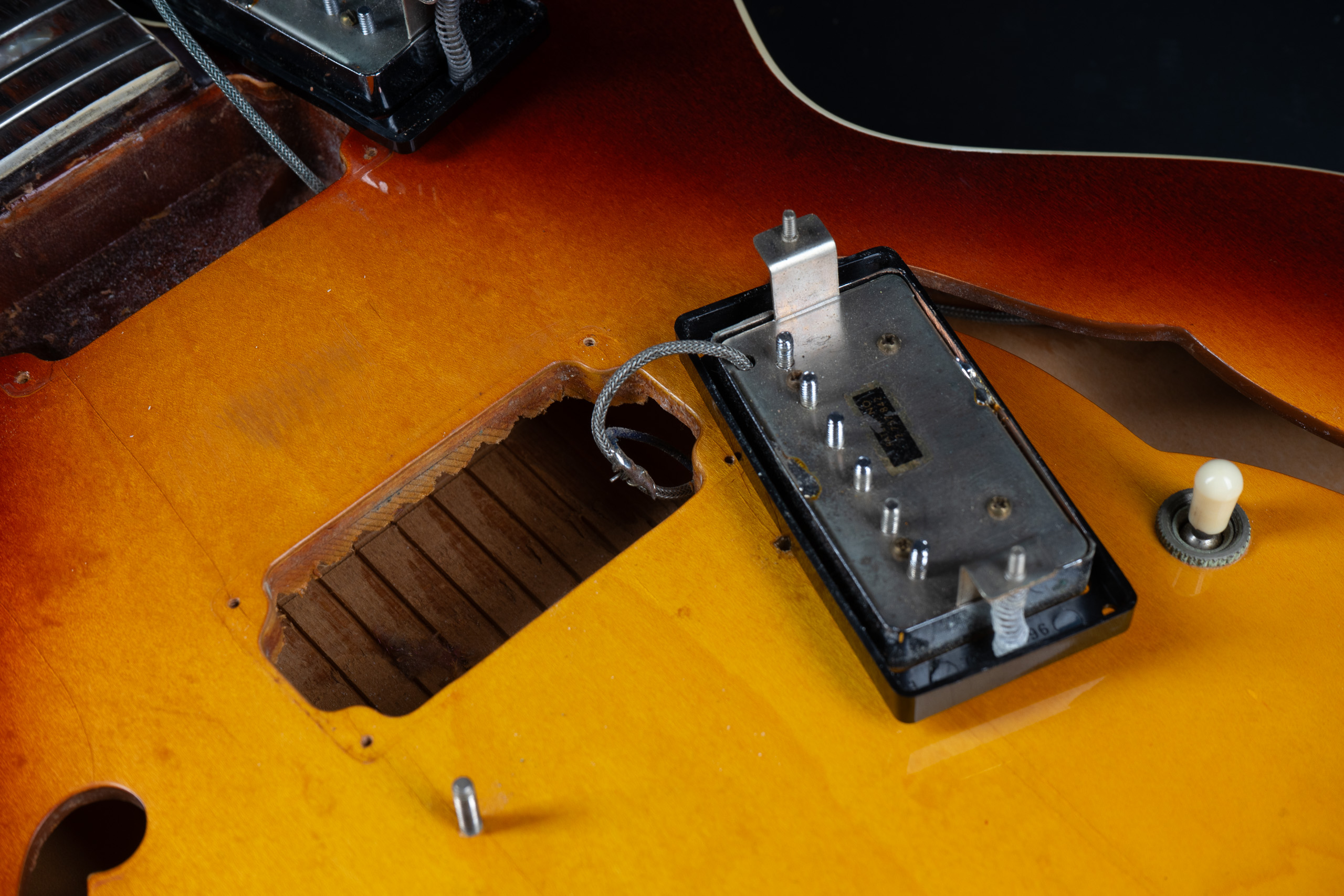 1974 Gibson ES-335TD – Sunburst