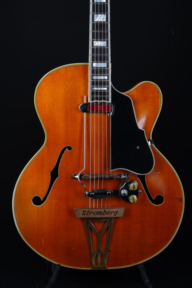 1947 Stromberg Deluxe Cutaway – Natural (Chinery Collection)