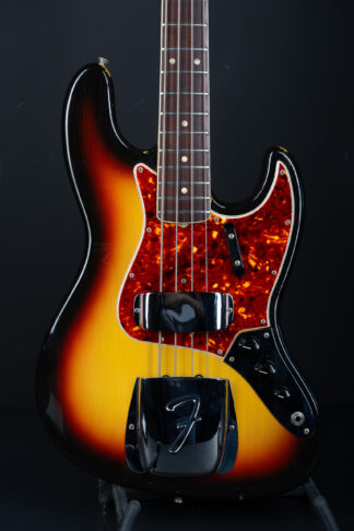 1966 Fender Jazz Bass - Sunburst