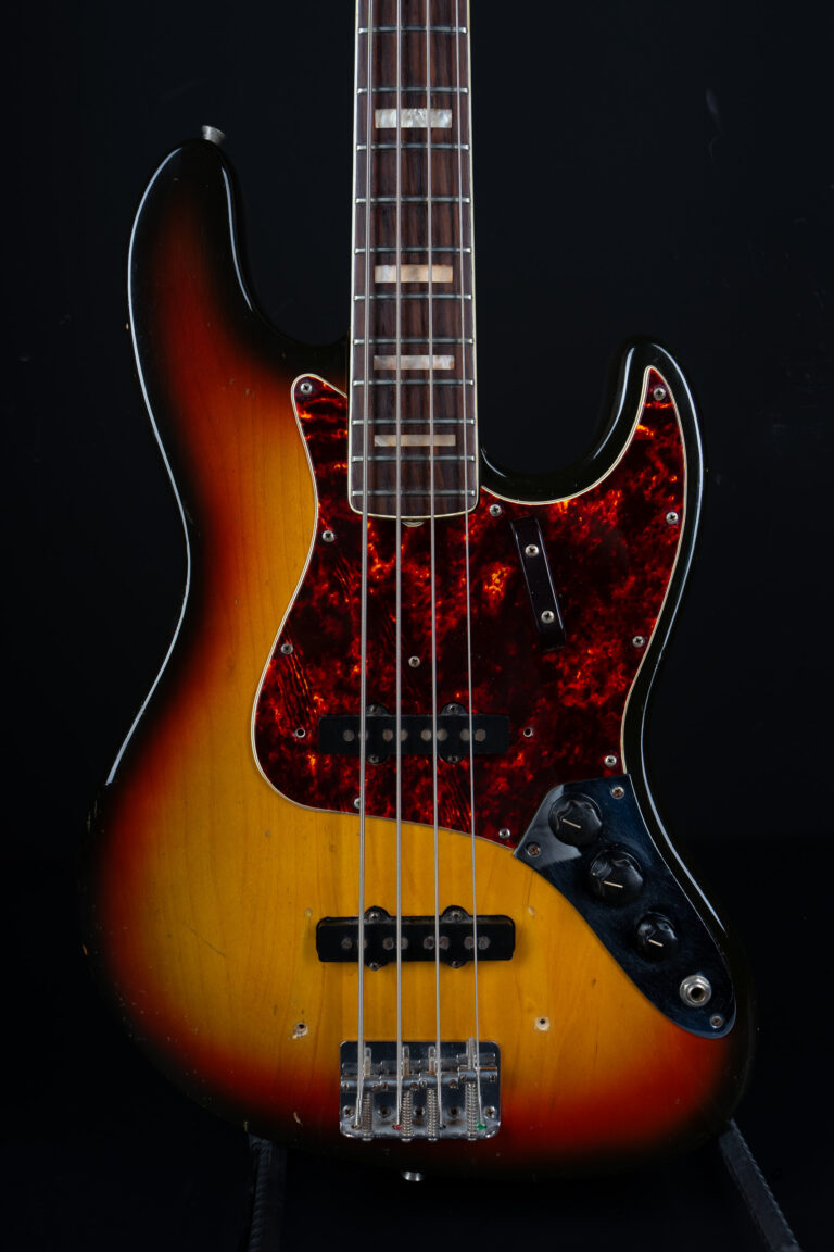 1971 Fender Jazz Bass – Sunburst