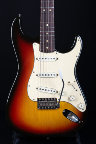 1971 Fender Stratocaster - Sunburst (4-bolt neck)