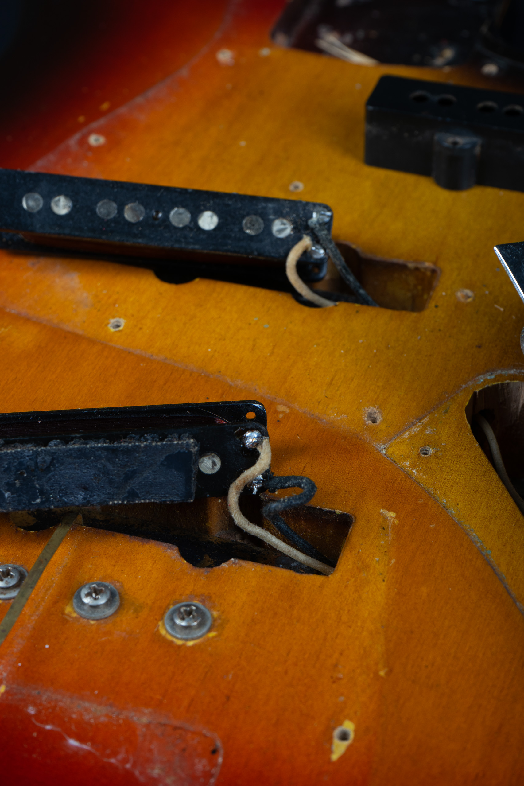 1961 Fender Stack Knob Jazz Bass – Sunburst