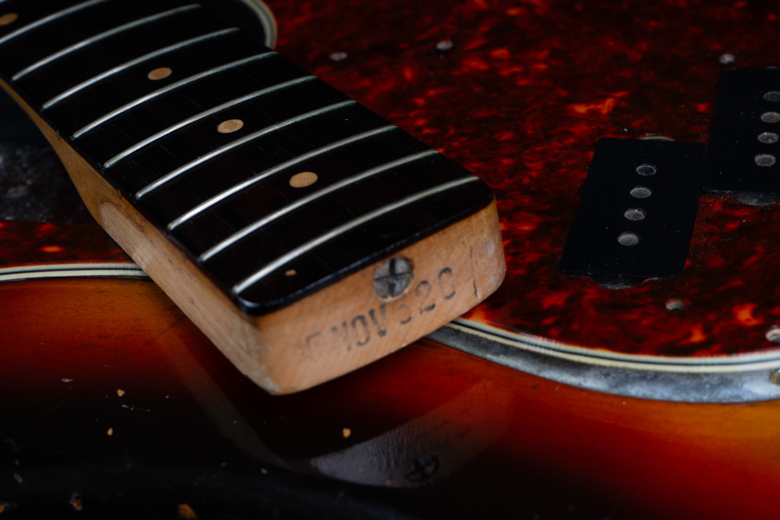 1962 Fender Precision Bass – Sunburst