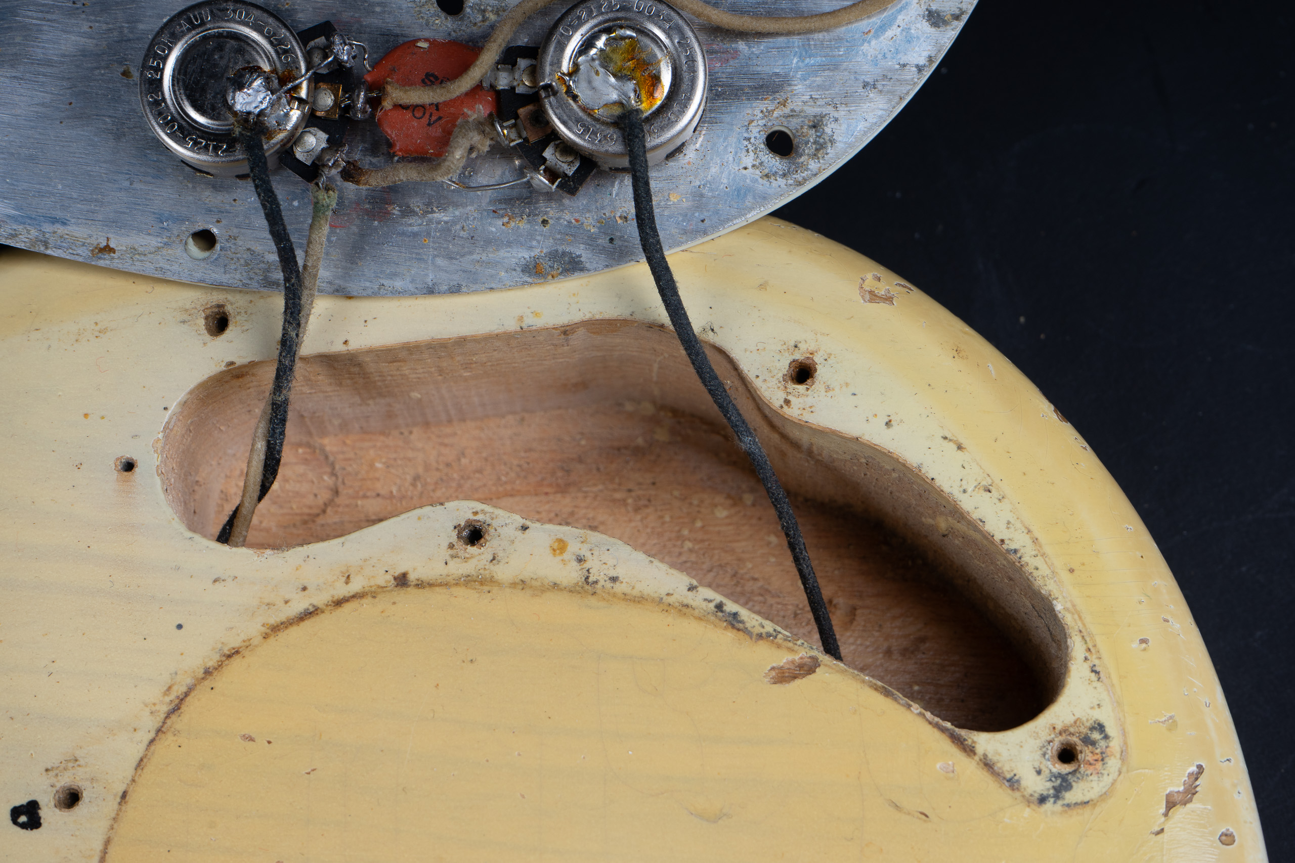 1963 Fender Precision Bass – Blonde