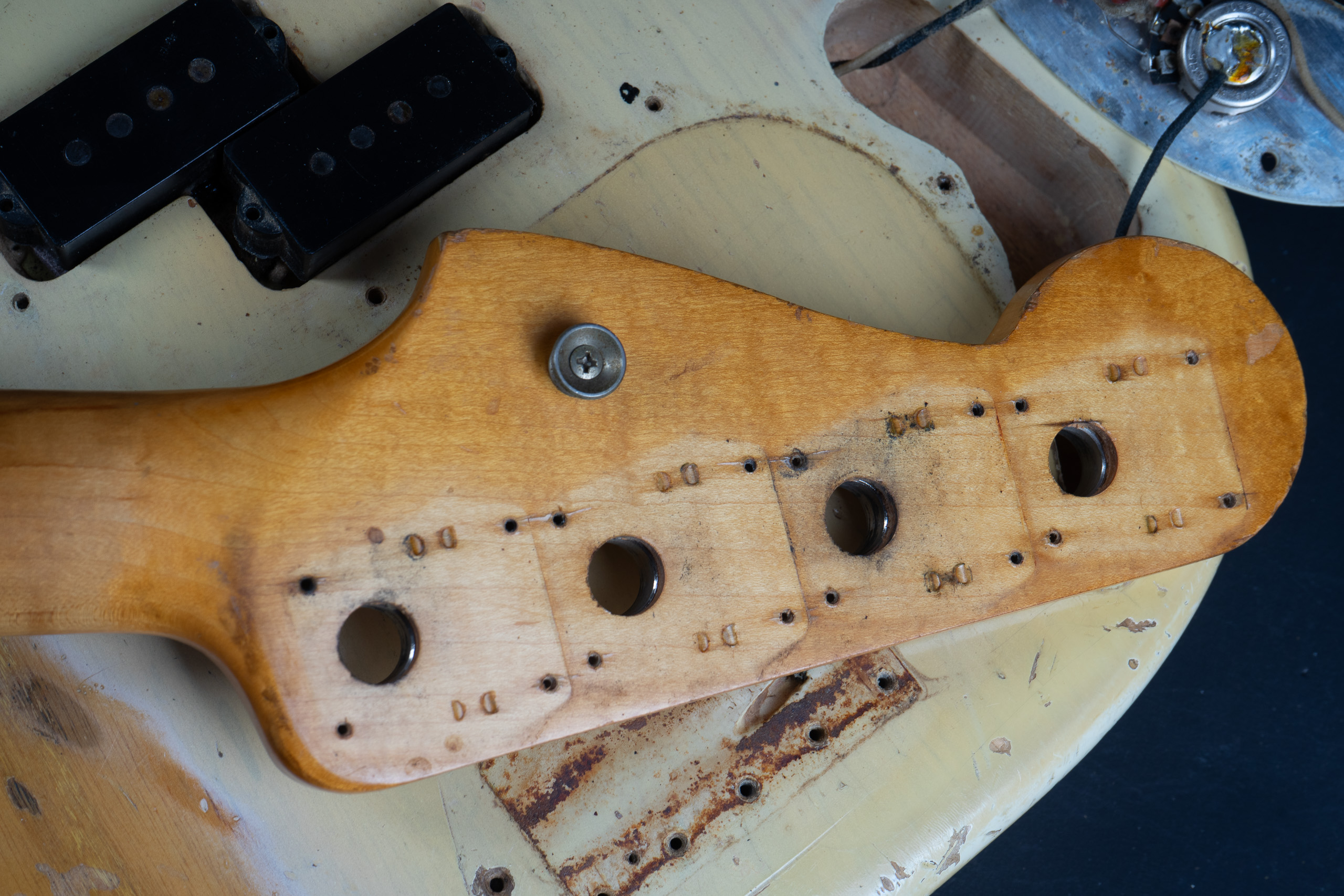1963 Fender Precision Bass – Blonde